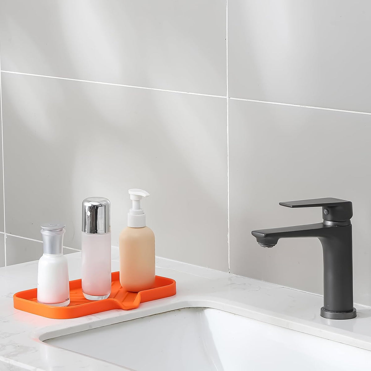 Silicone Bathroom Soap Dishes with Drain Spout-Bathroom and Kitchen Sink Organizer,Sponge