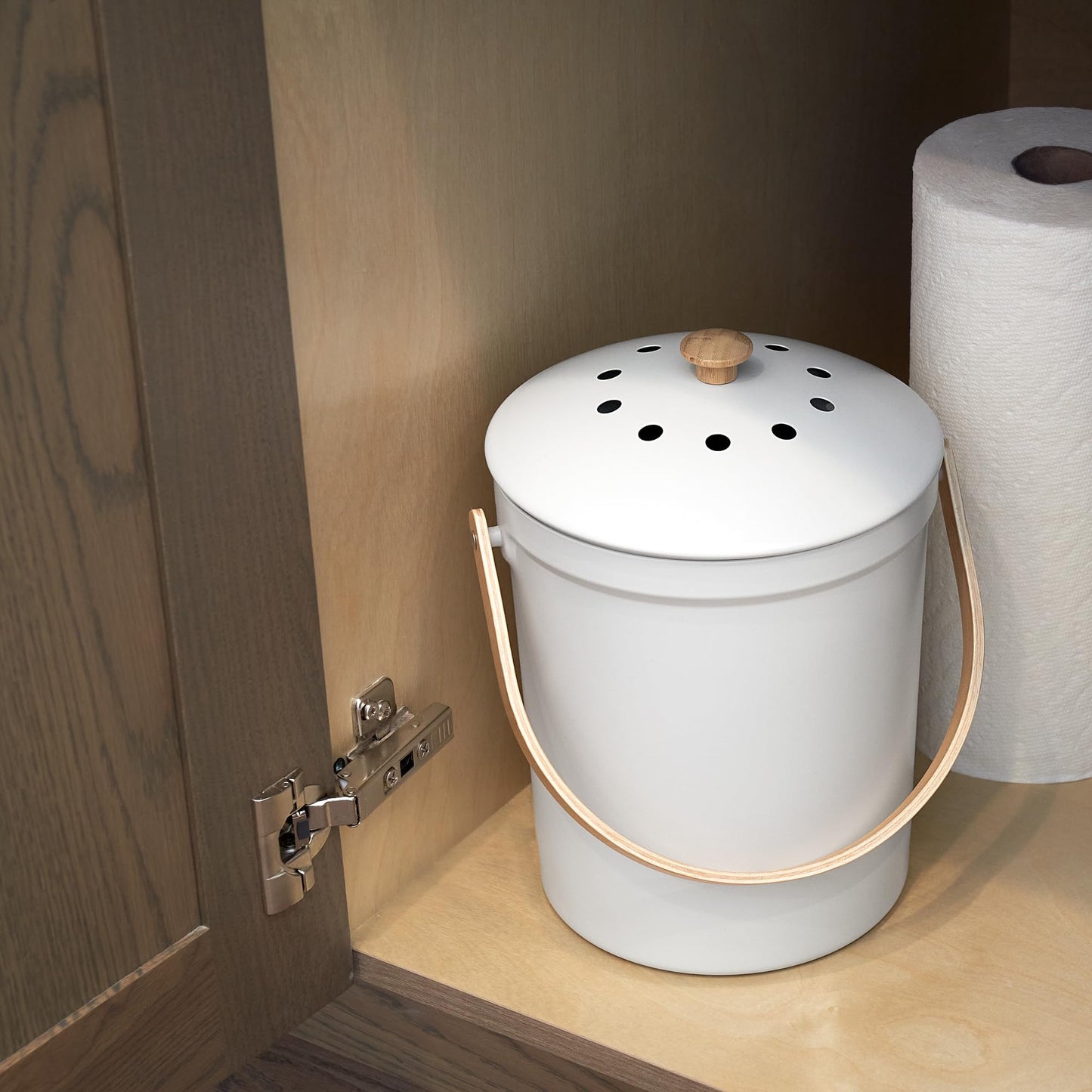 Beautiful Kitchen Compost Bin with Smell Proof Lid - Rust Proof and Odorless Compost Bucket for
