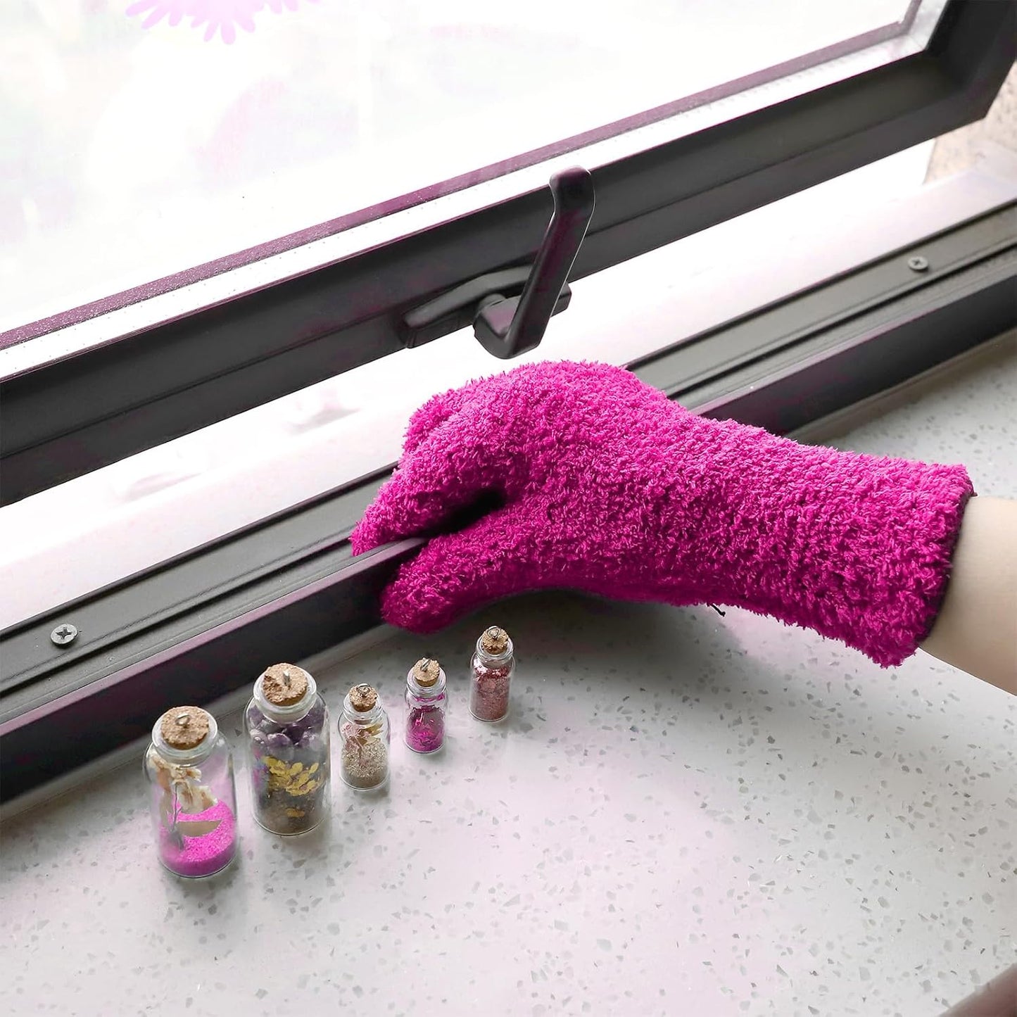 Patelai 2 Pairs Microfiber Gloves for plants Dusting Cleaning Glove Mittens House Cars Blinds