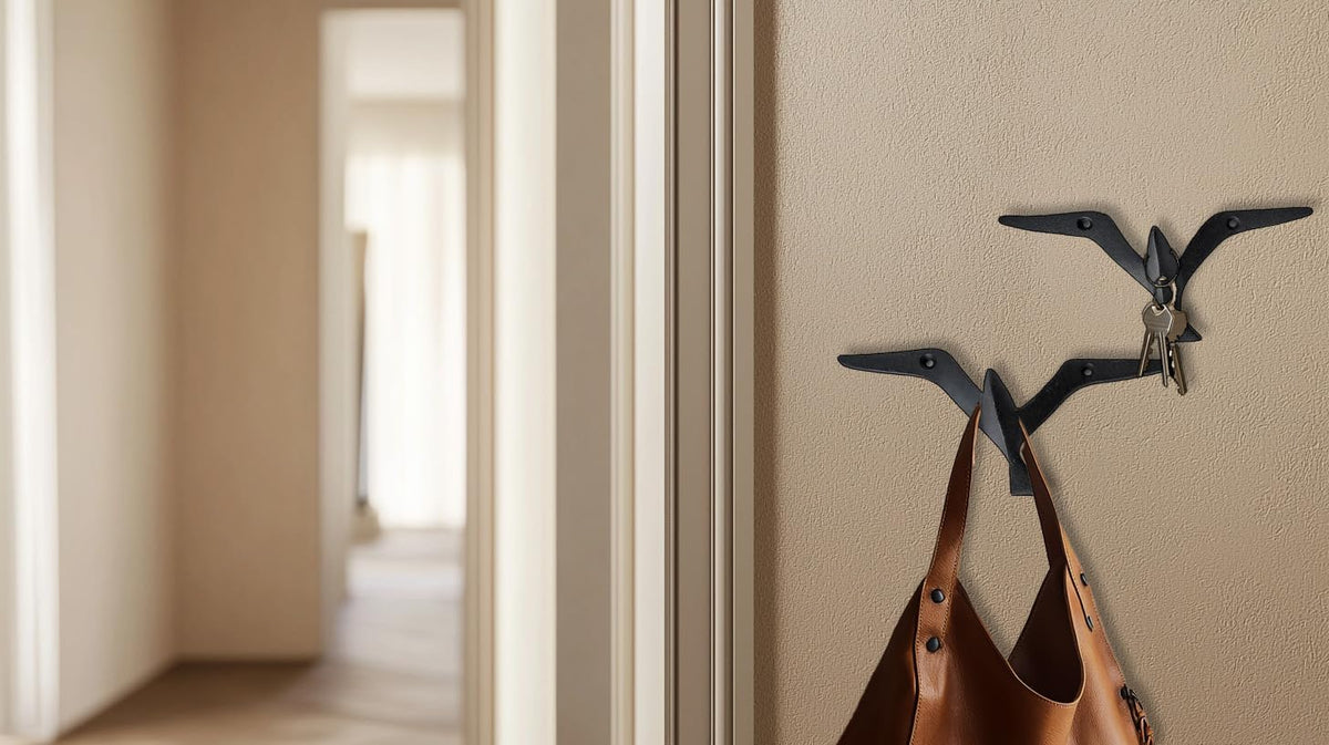 Ambipolar Iron Cast Decorative Gull Bird Wall Mounted Coat Hooks, Black, Set of 3