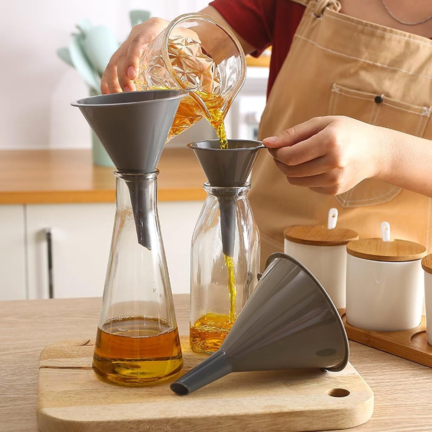 Plastic Kitchen Funnel Set of 3, Round Kitchen Funnels for Filling Bottles, Durable and