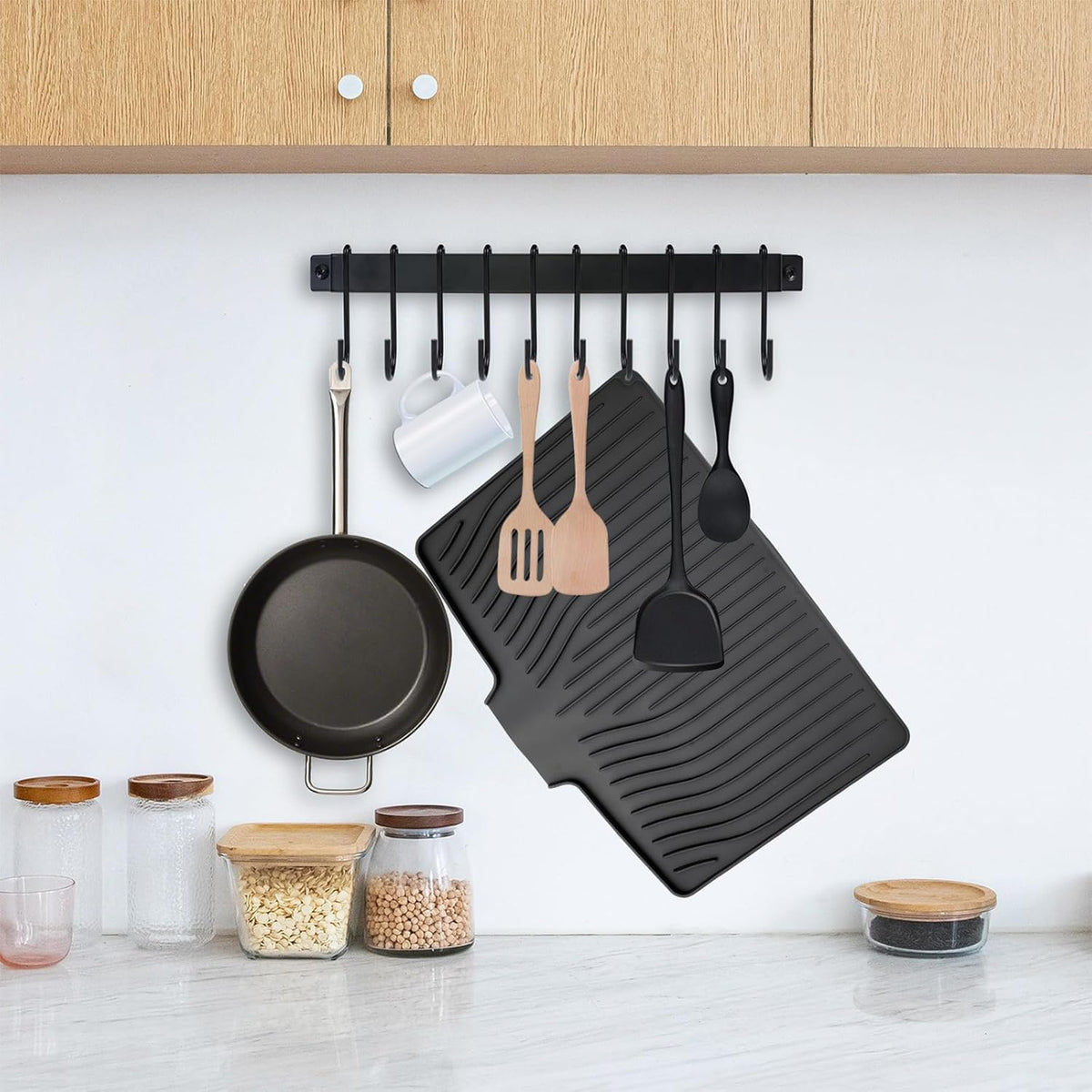 Silicone Dish Drying Mat for Kitchen Counter, Dish Drainer Mat, Non-Slip Drying Pad with Built-in