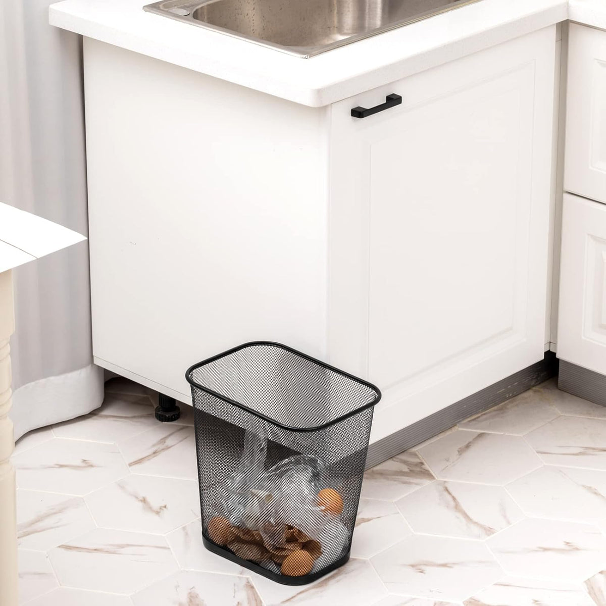 Nuanchu 6 Pcs Mesh Square Trash Cans 4 Gallons Wire Wastebasket for Home Black Metal Office Garbage