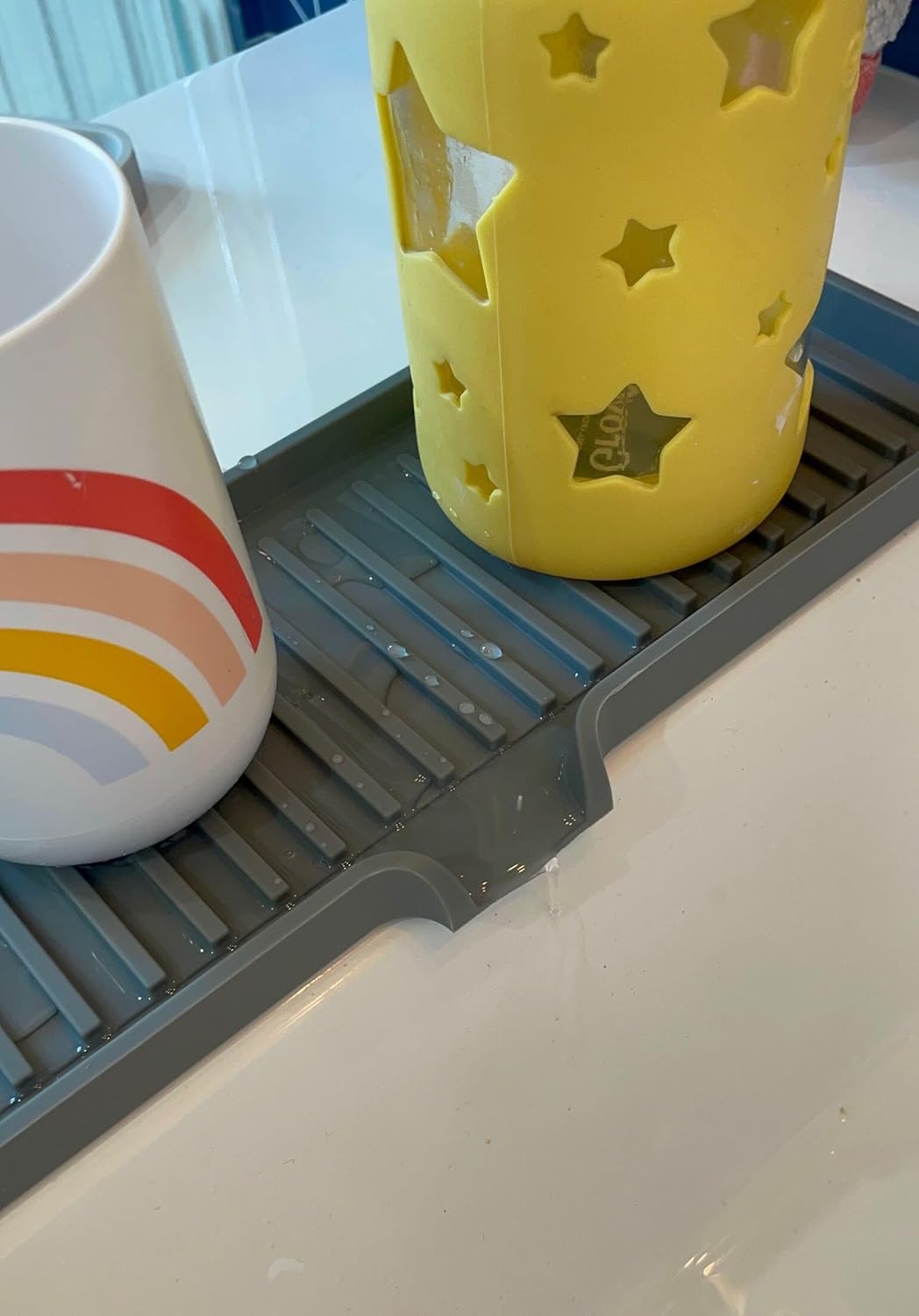 Happitasa Silicone Soap Dish Tray and Sponge Holder with Drain Chute | Bathroom and Kitchen Sink