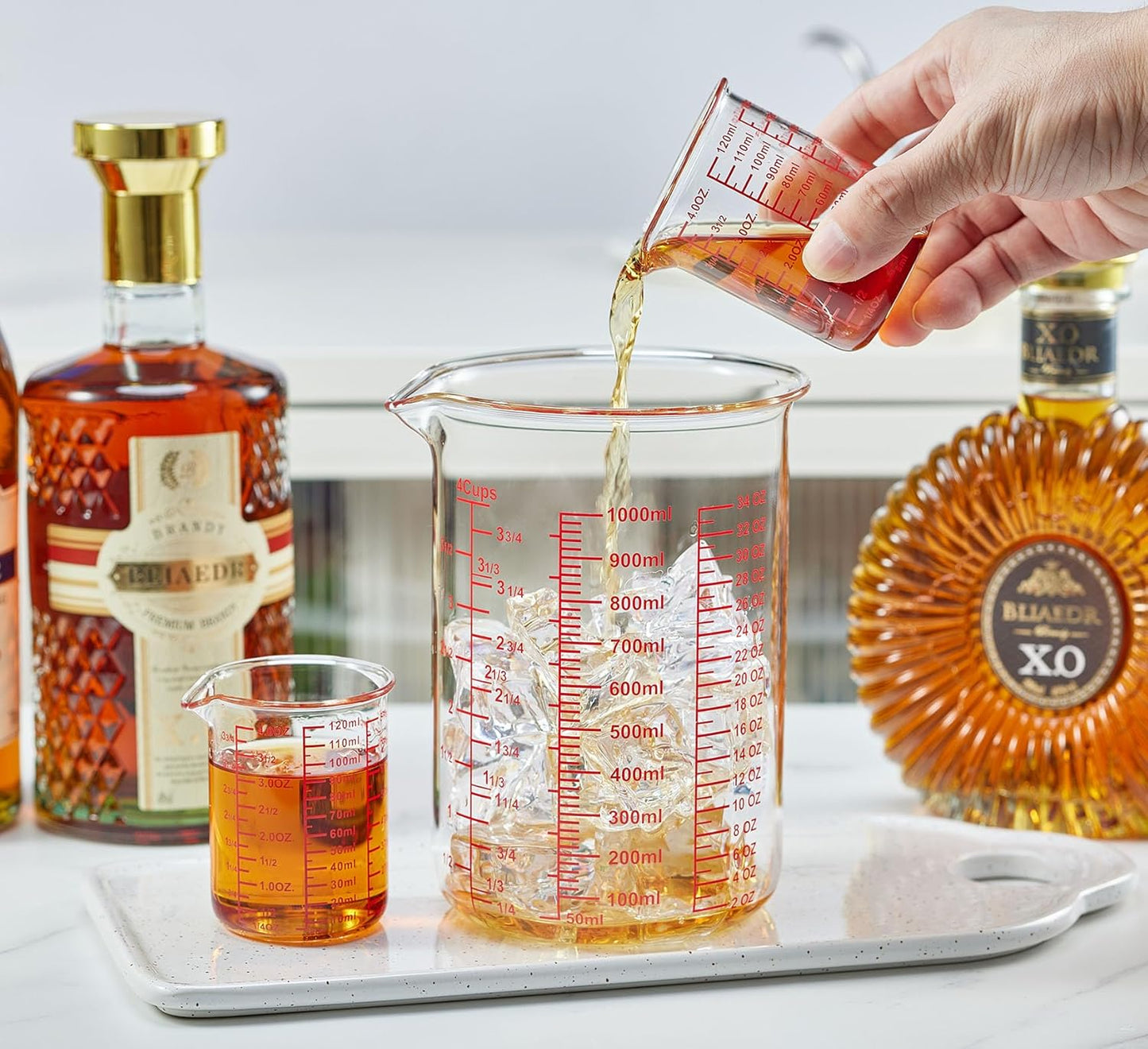 High Borosilicate Glass Measuring Cup-V-Shaped Spout,Glass Measuring Beaker for Kitchen or