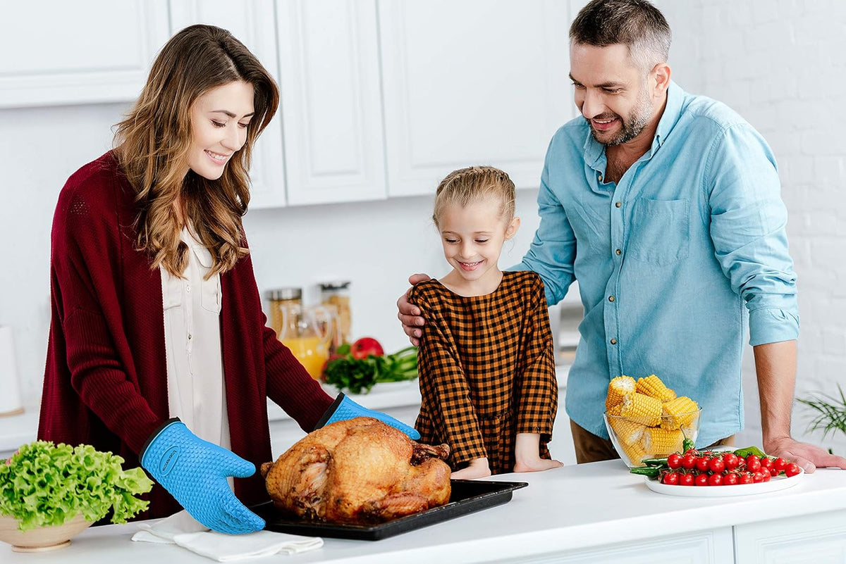 KITCHEN PERFECTION Silicone Smoker Oven Gloves-Extreme HeatResistant BBQ Gloves-Handle Hot Food