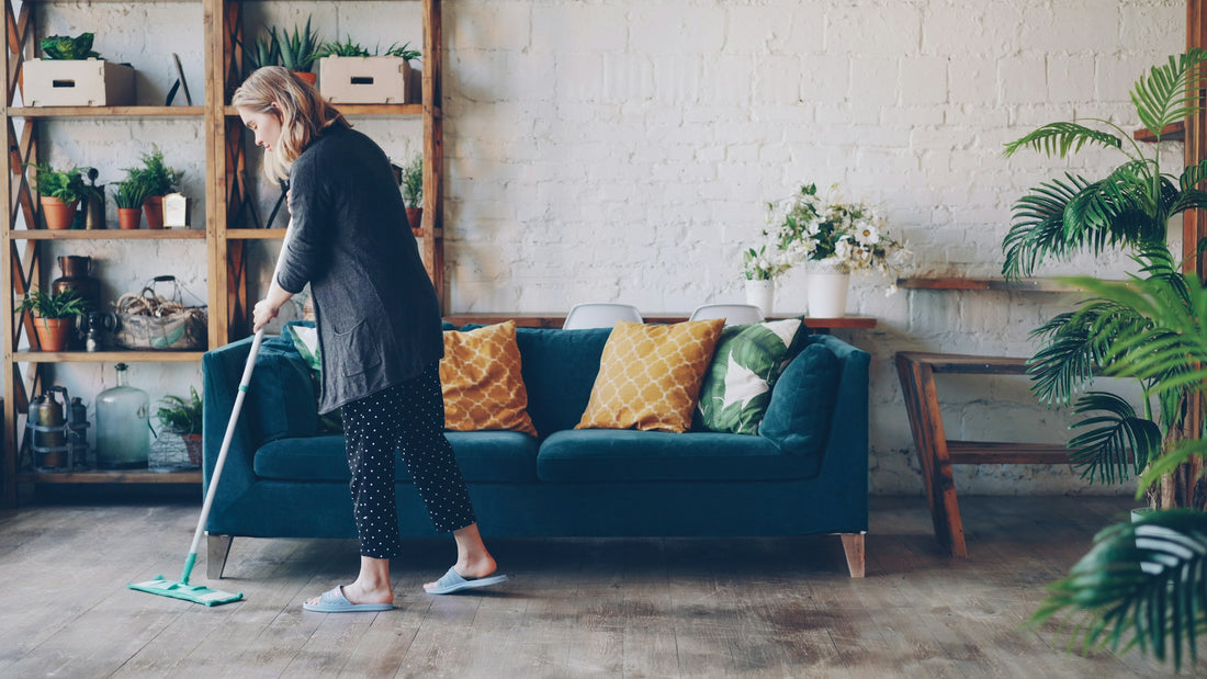 Spin Mop vs. Traditional Mop-and-Bucket: Which Setup Saves More Effort?