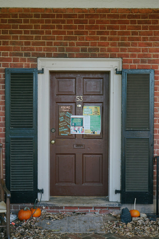 Entryway Cleaning: Dirt Control Starts at the Door