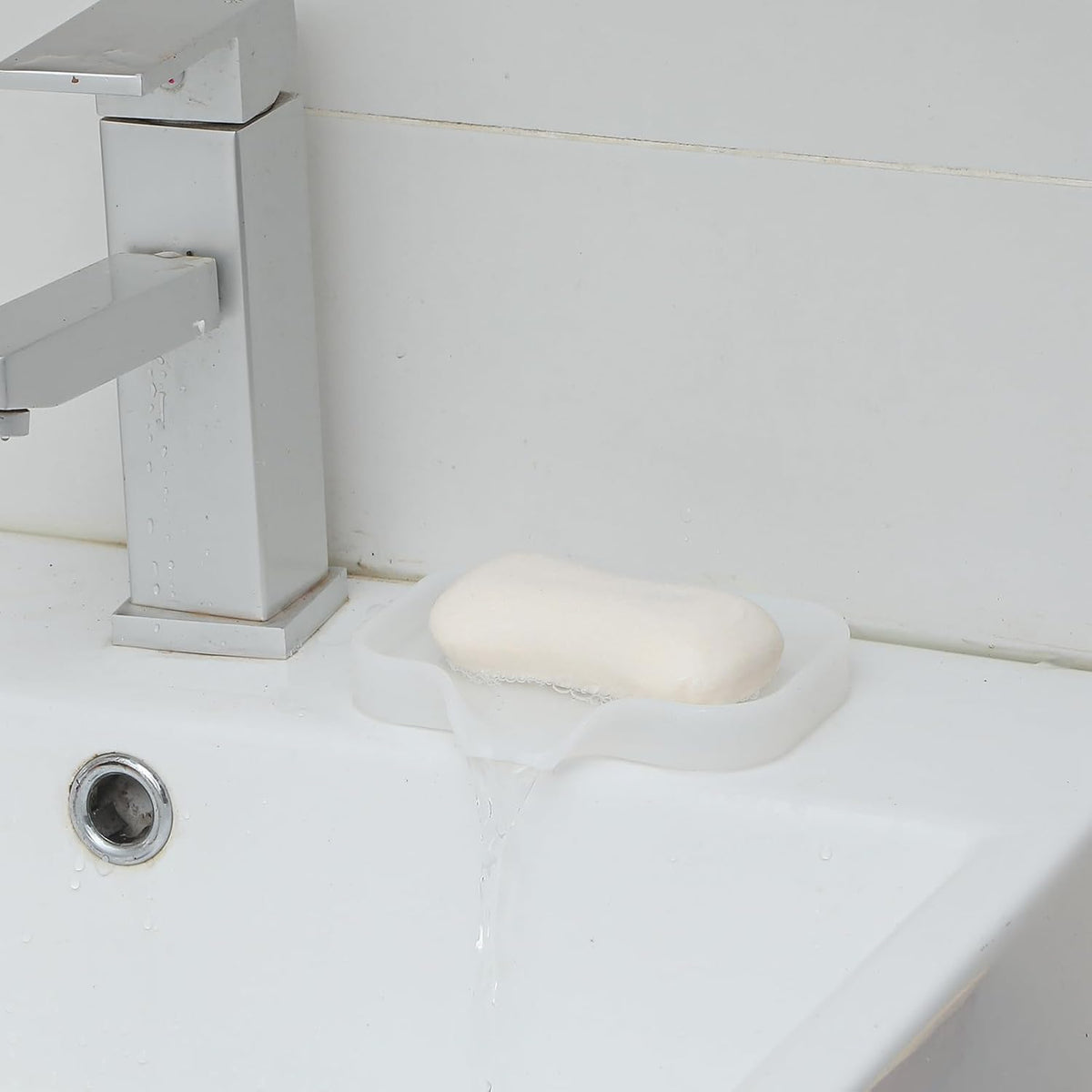 Silicone Bathroom Soap Dishes with Drain Spout-Bathroom and Kitchen Sink Organizer,Sponge