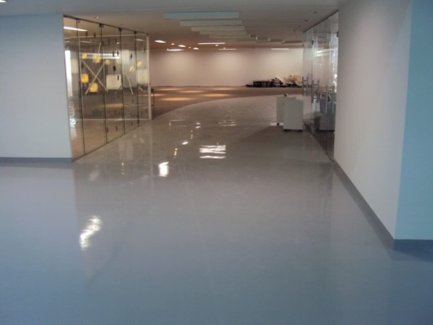 Dove Gray Epoxy Resin Coating 100% Solids, High Gloss for Garage Floors, Basements, Concrete and