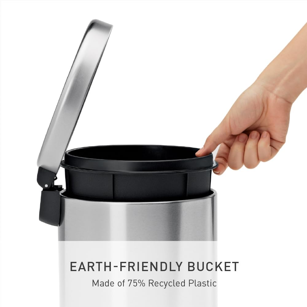 simplehuman Round Step Can, 4.5L / 1.2 Gallon Compact Bathroom Trash Can, 150,000-Step Pedal, Lid