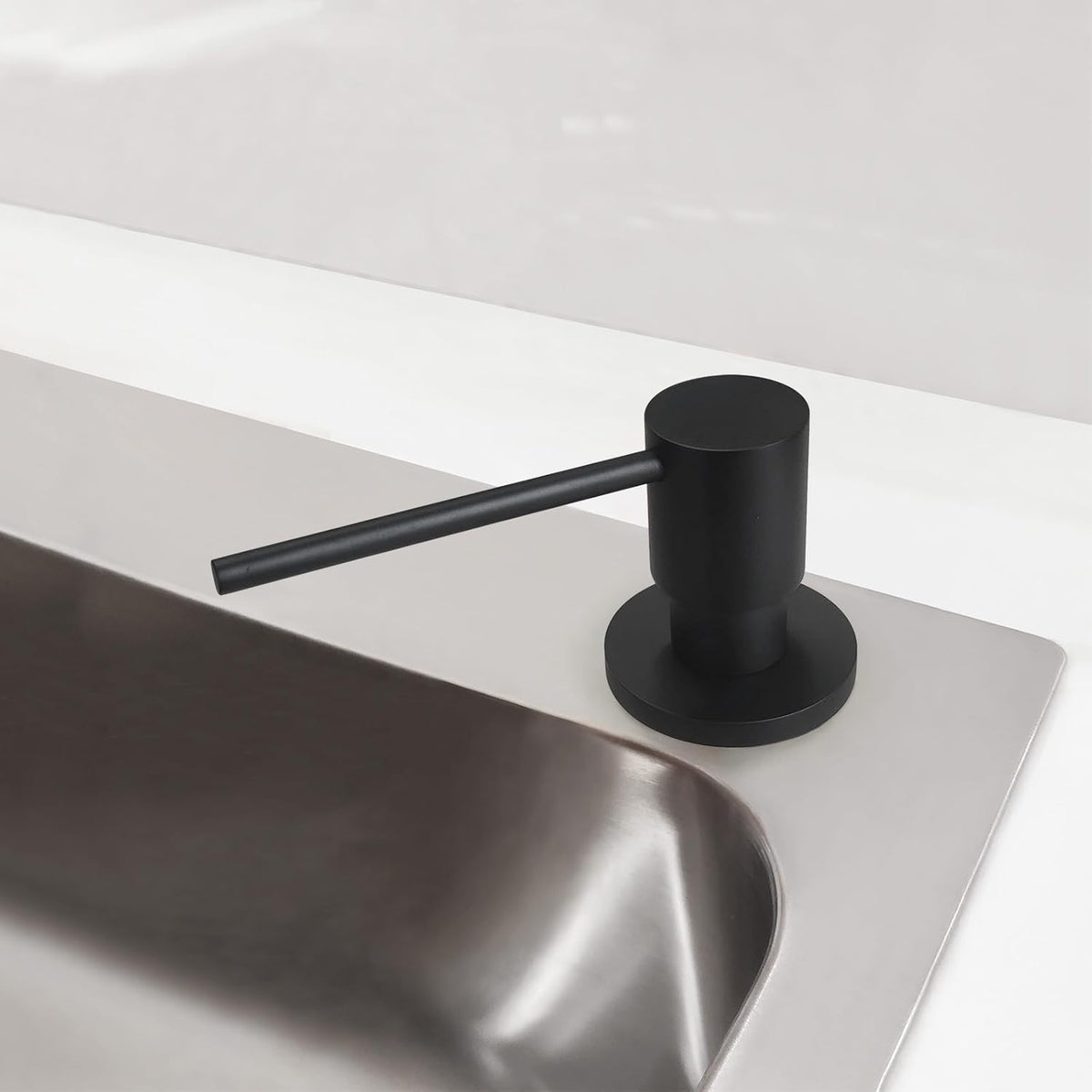 Matte Black All Brass Soap Dispenser for Kitchen Sink Countertop Sink Soap Dispenser 17 OZ Bottle