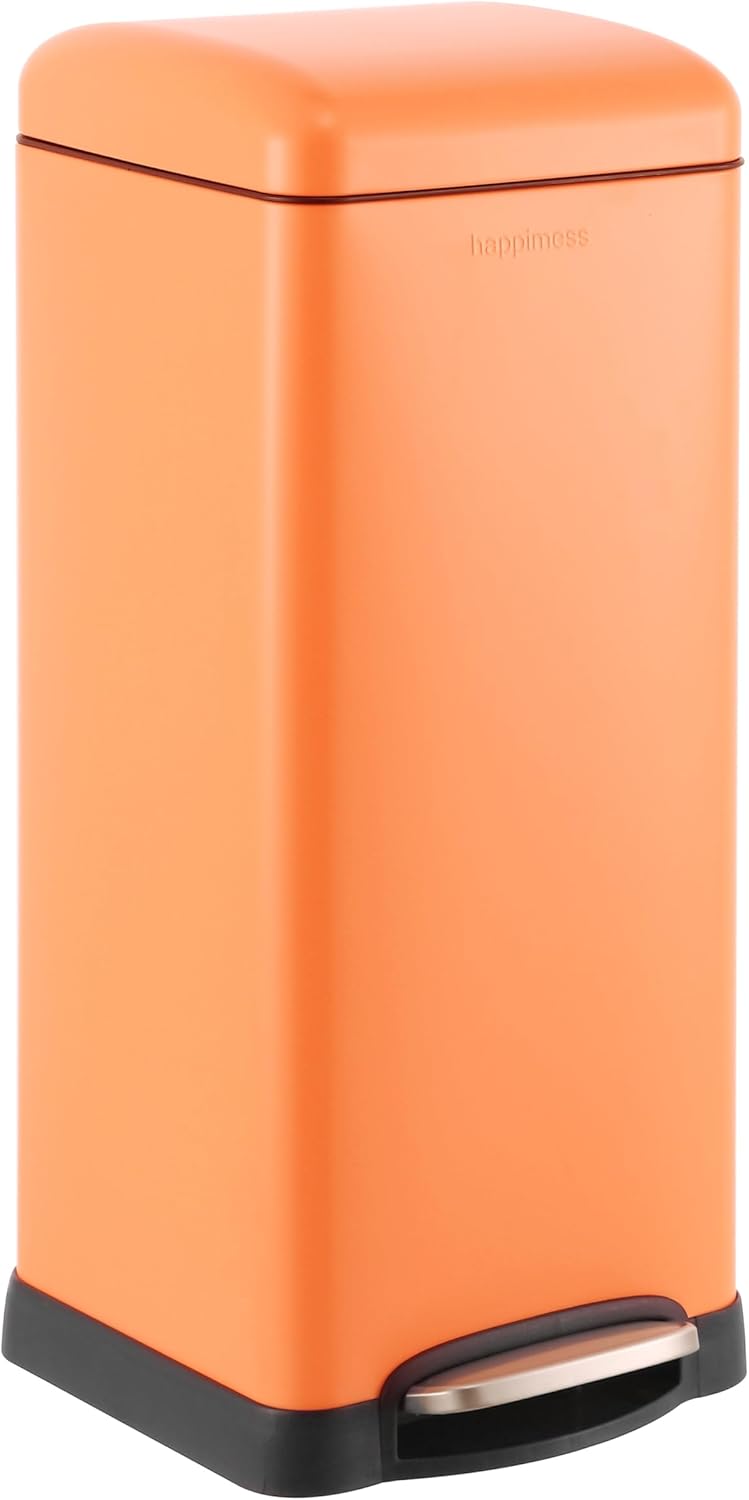 happimess HPM1007G Betty Retro 8-Gallon Step-Open Trash Can, Fingerprint Resistant, Modern