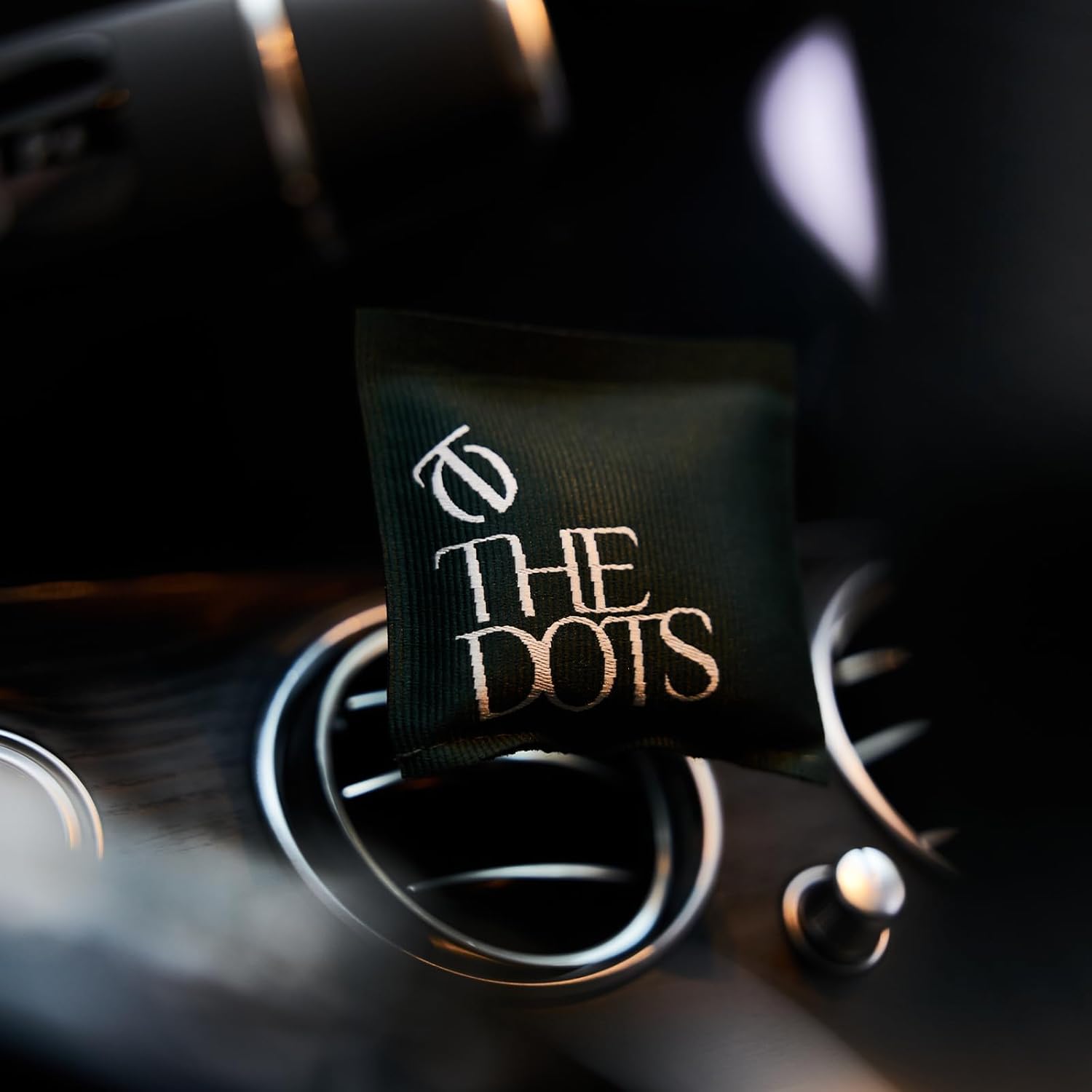 THEDOTS Series Frosted Ebony Car Vent Clip, Fabric Sachet Air Freshener, 30 Days Long-Lasting for