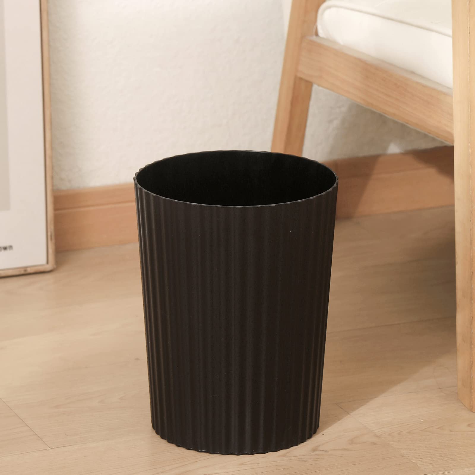 JiatuA Small Trash Can Plastic Wastebasket Round Garbage Container Bin for Bathroom, Kitchen