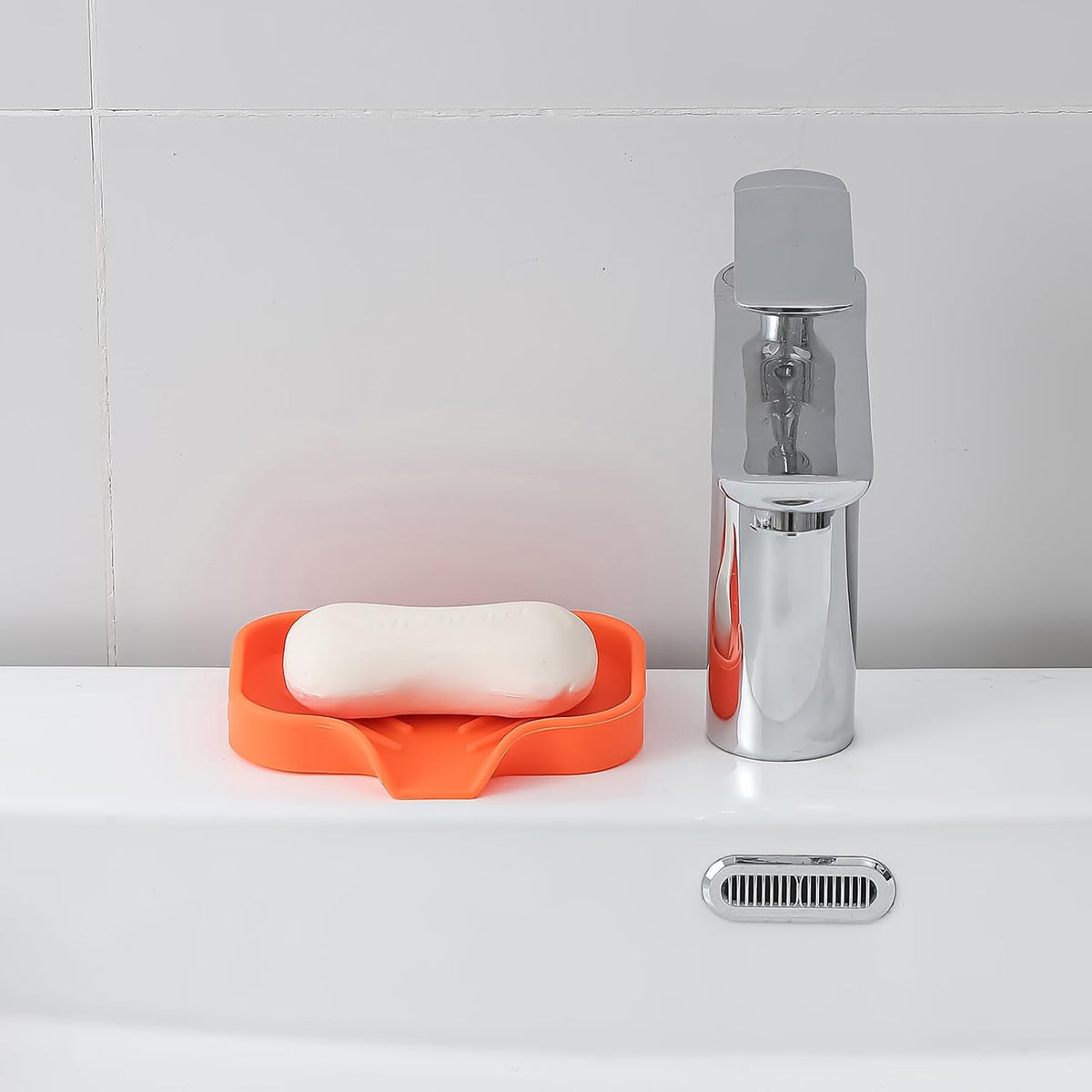 Silicone Bathroom Soap Dishes with Drain Spout-Bathroom and Kitchen Sink Organizer,Sponge