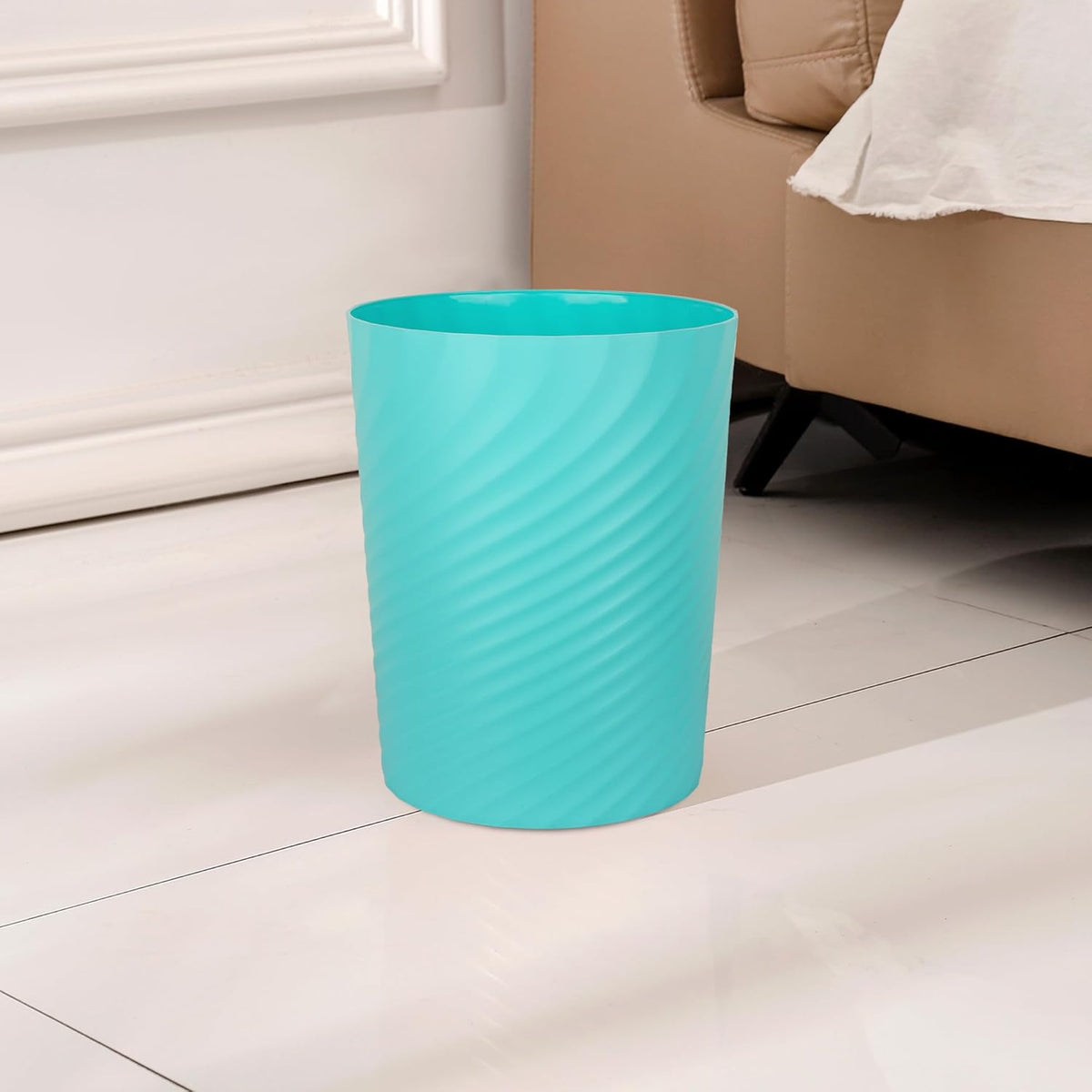 UUJOLY Plastic Small Trash Can Wastebasket, Garbage Container Basket for Bathrooms, Laundry Room