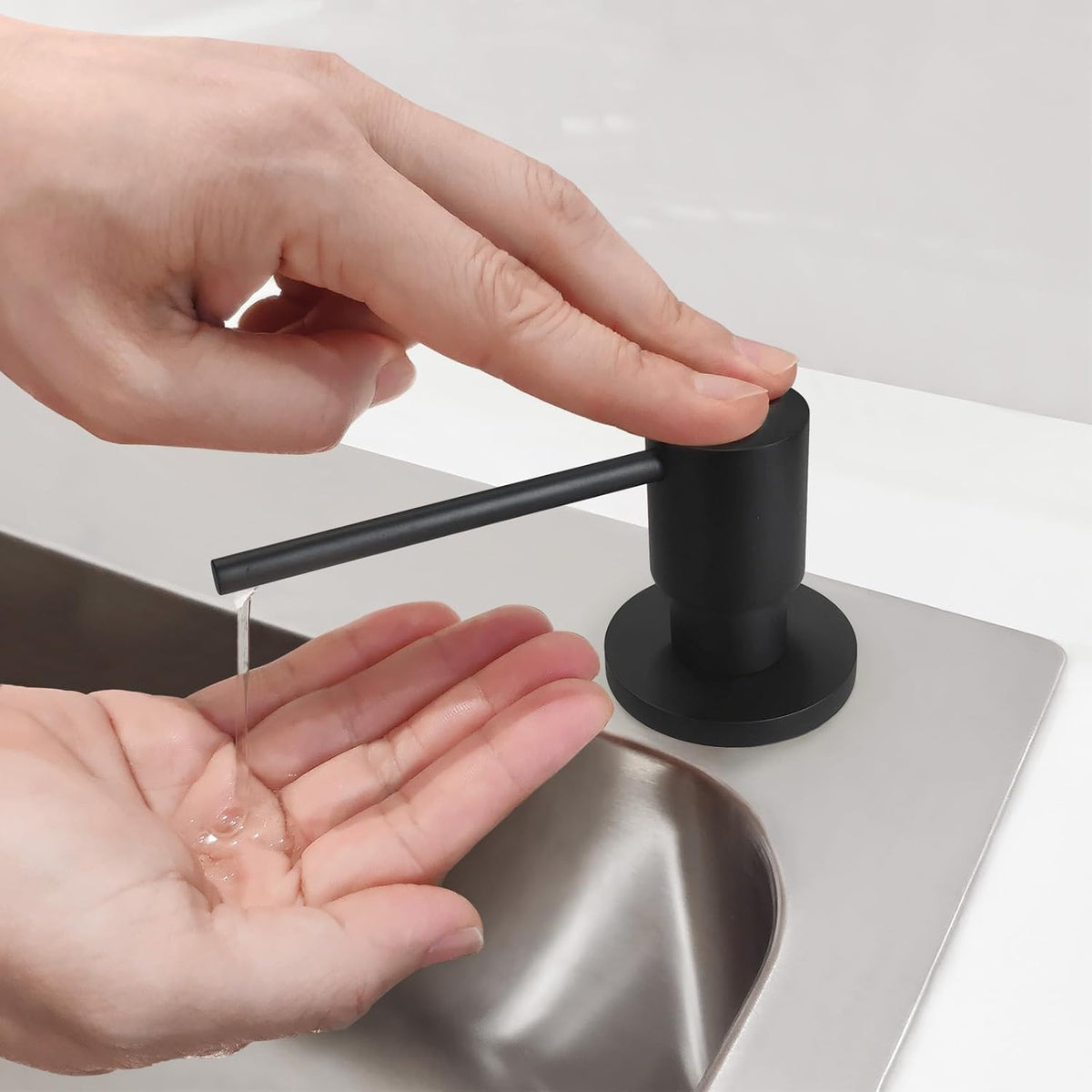 Matte Black All Brass Soap Dispenser for Kitchen Sink Countertop Sink Soap Dispenser 17 OZ Bottle