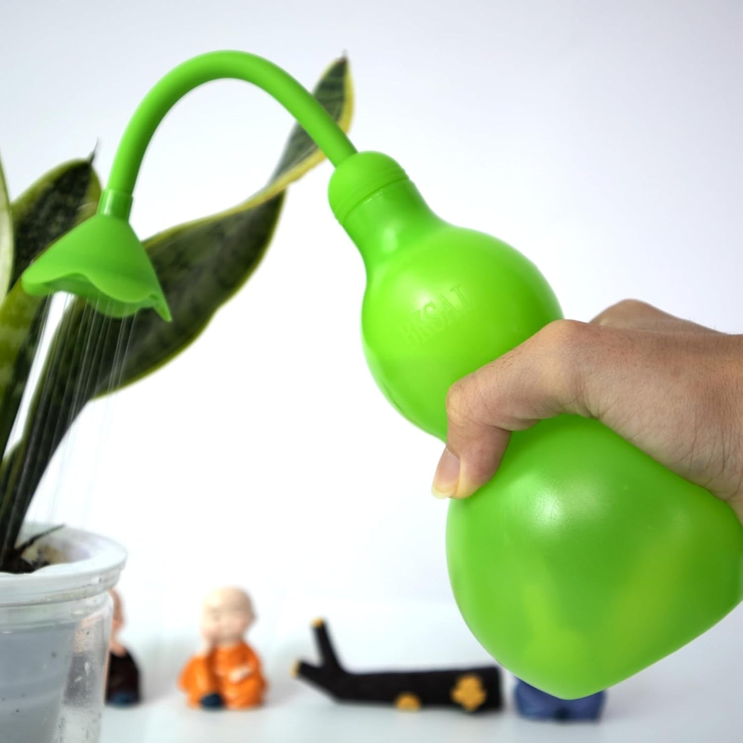 Squeeze Bottles for Plants, 11oz Small Watering Can for Succulent, Muti-function Squirt Bottle for