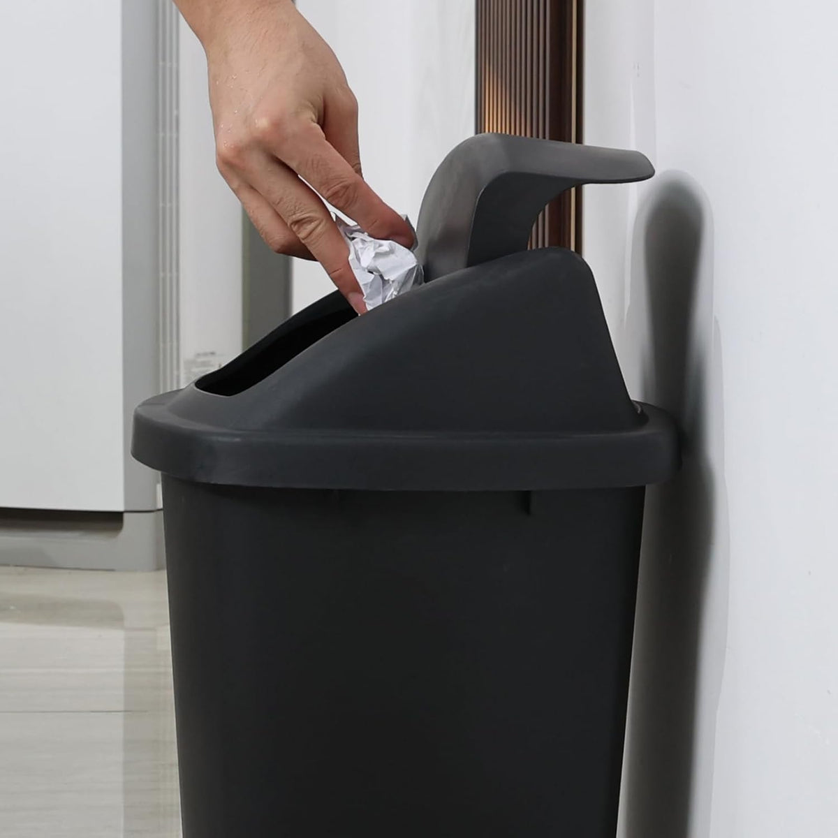 6 Gallon Swing Top Trash Can Outdoor and Indoor Recycle Bin, Plastic Garbage Can with Swing-Lid