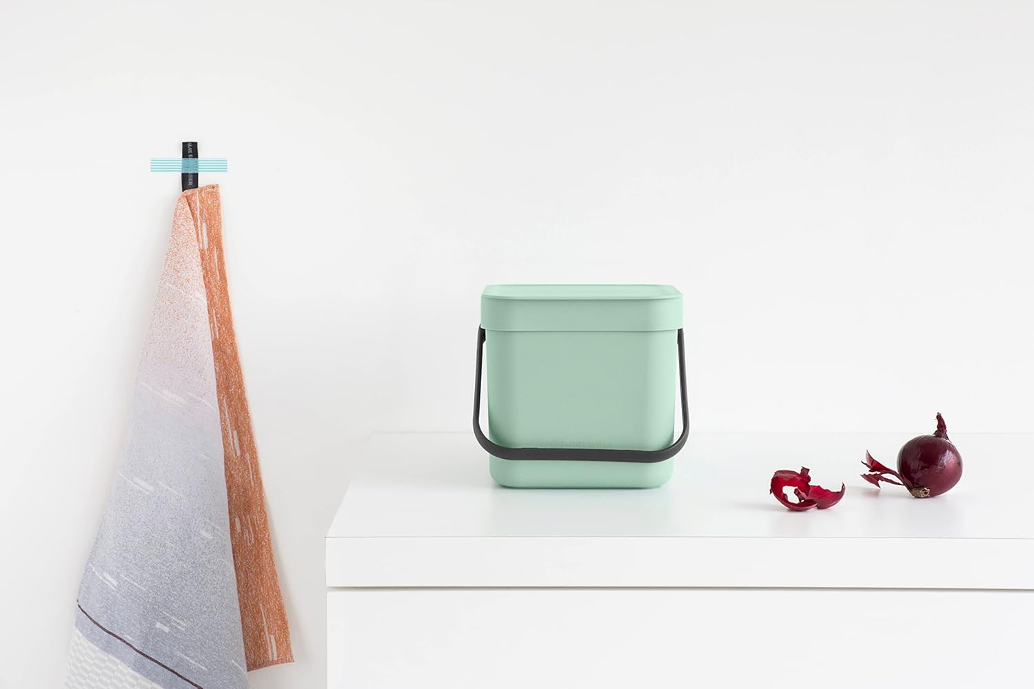 Brabantia Sort & Go Food Trash Can (1.6 Gal/Jade Green) Small Countertop Kitchen Compost Caddy with