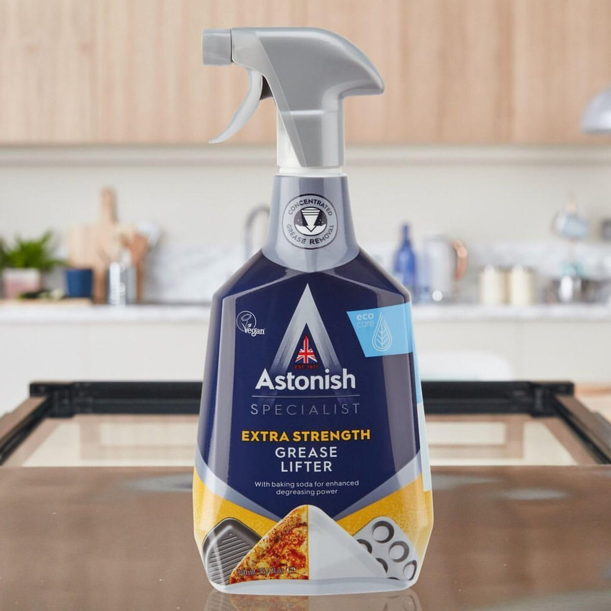 Astonish Specialist Extra Strength Grease Lifter With Baking Soda - No Scrub De-Greaser Formula For