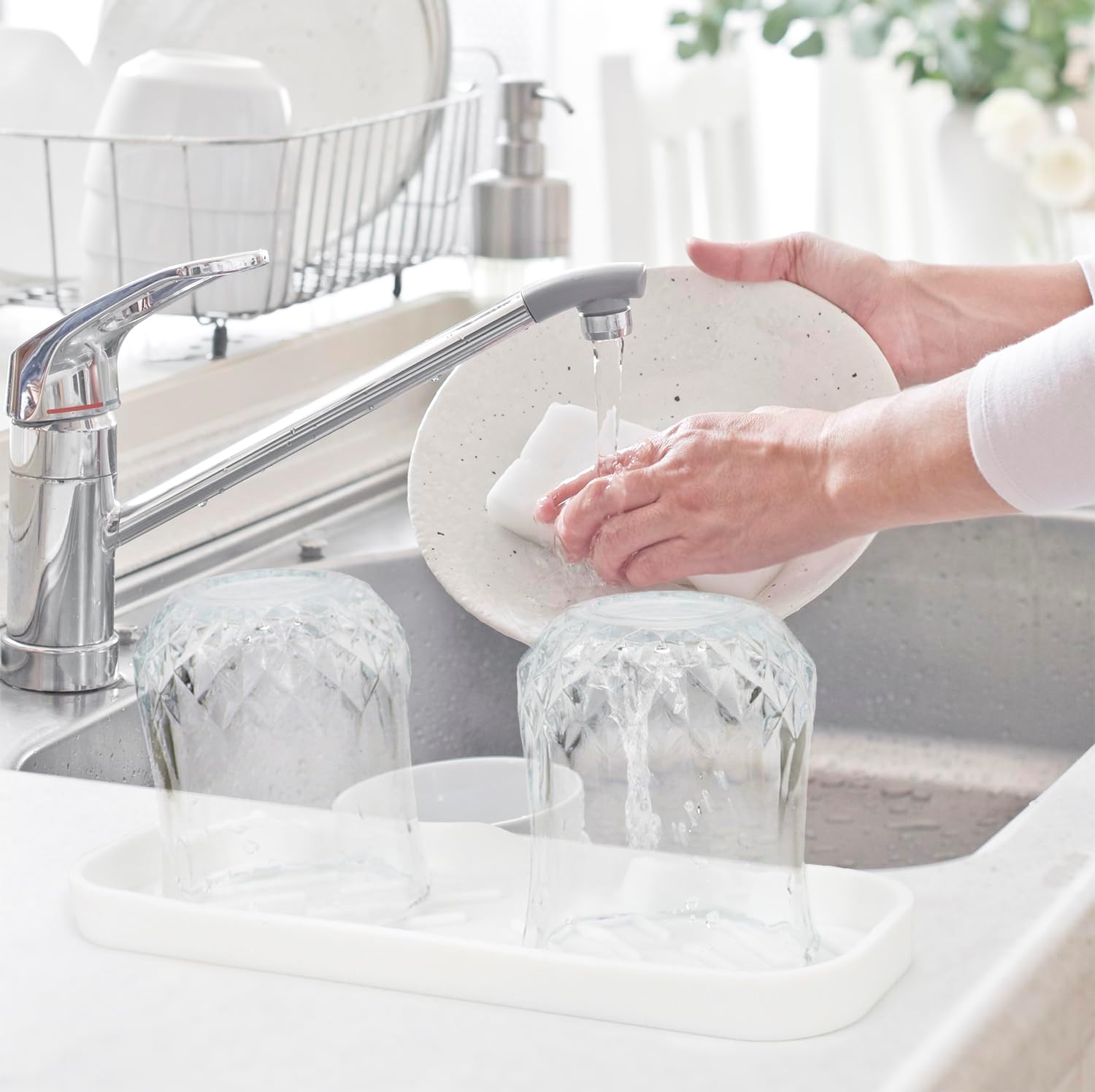 Silicone Bathroom Soap Dishes, Sponge Holder for Kitchen Sink, Shower Soap Holder with Drain, Soap