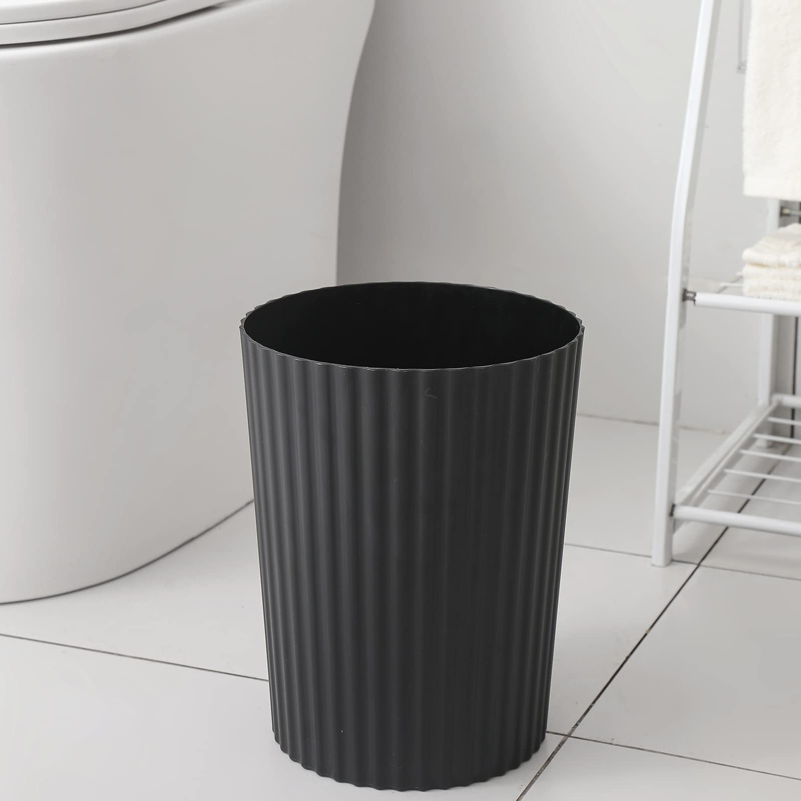JiatuA Small Trash Can Plastic Wastebasket Round Garbage Container Bin for Bathroom, Kitchen