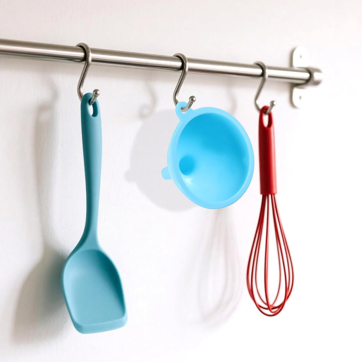 4 Pack Kitchen Silicone Funnel, 4 Colors Kitchen Funnel Set Wide Mouth Funnels for Filling Bottles