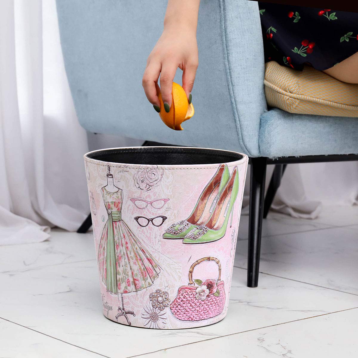 PU Leather Small Trash Can Wastebasket, Round Garbage Container Basket for Bathrooms, Laundry Room