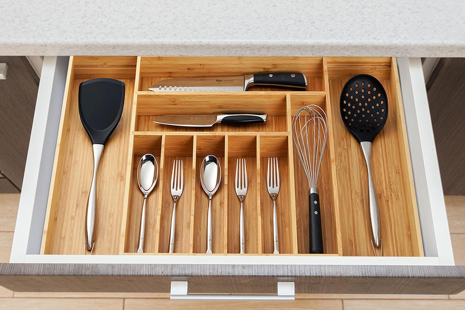 Umilife Extra Large Expandable Kitchen Siverware Utensils Drawer Organizer, 19" Deep for Big