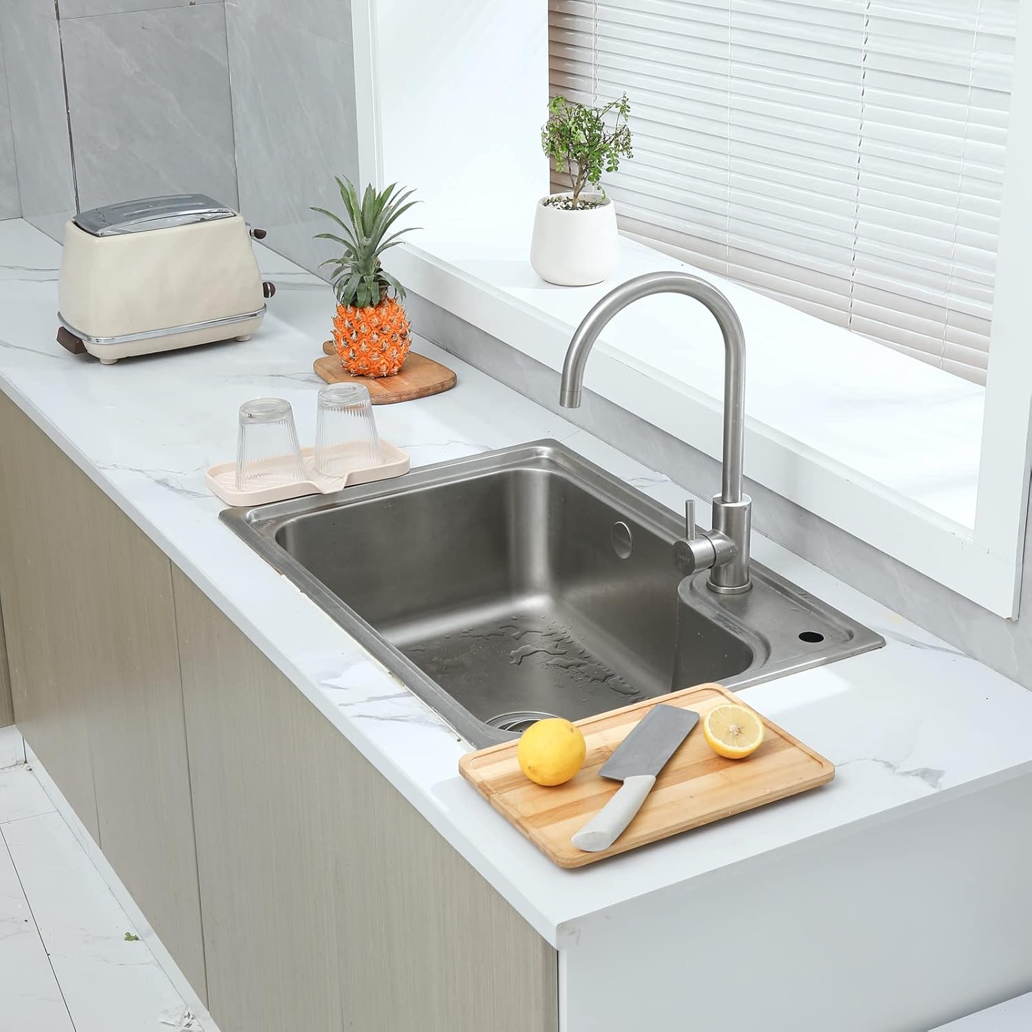 Silicone Bathroom Soap Dishes with Drain Spout-Bathroom and Kitchen Sink Organizer,Sponge