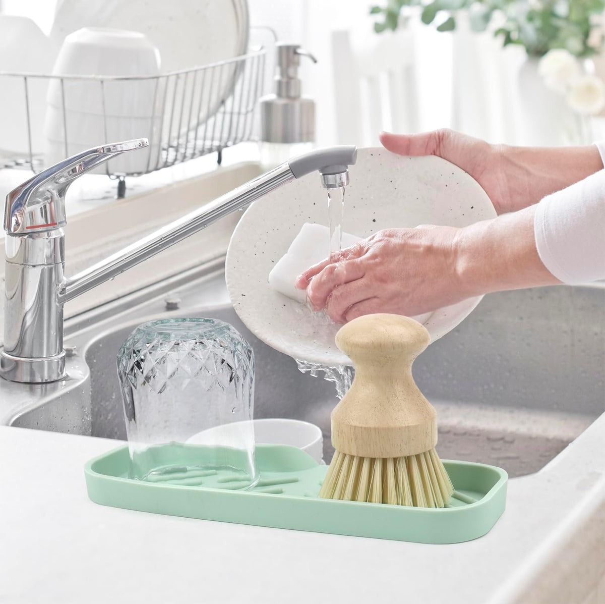 YASMEN Silicone Bathroom Soap Dishes, Sink Sponge Holder for Kitchen, Rubber Soap Dish with Drain