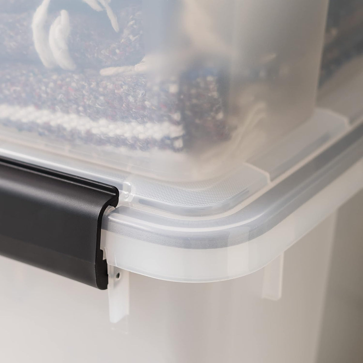 IRIS USA 47 Quart WEATHERPRO Plastic Storage Bins with Lids, Tote Organizing Container with Durable