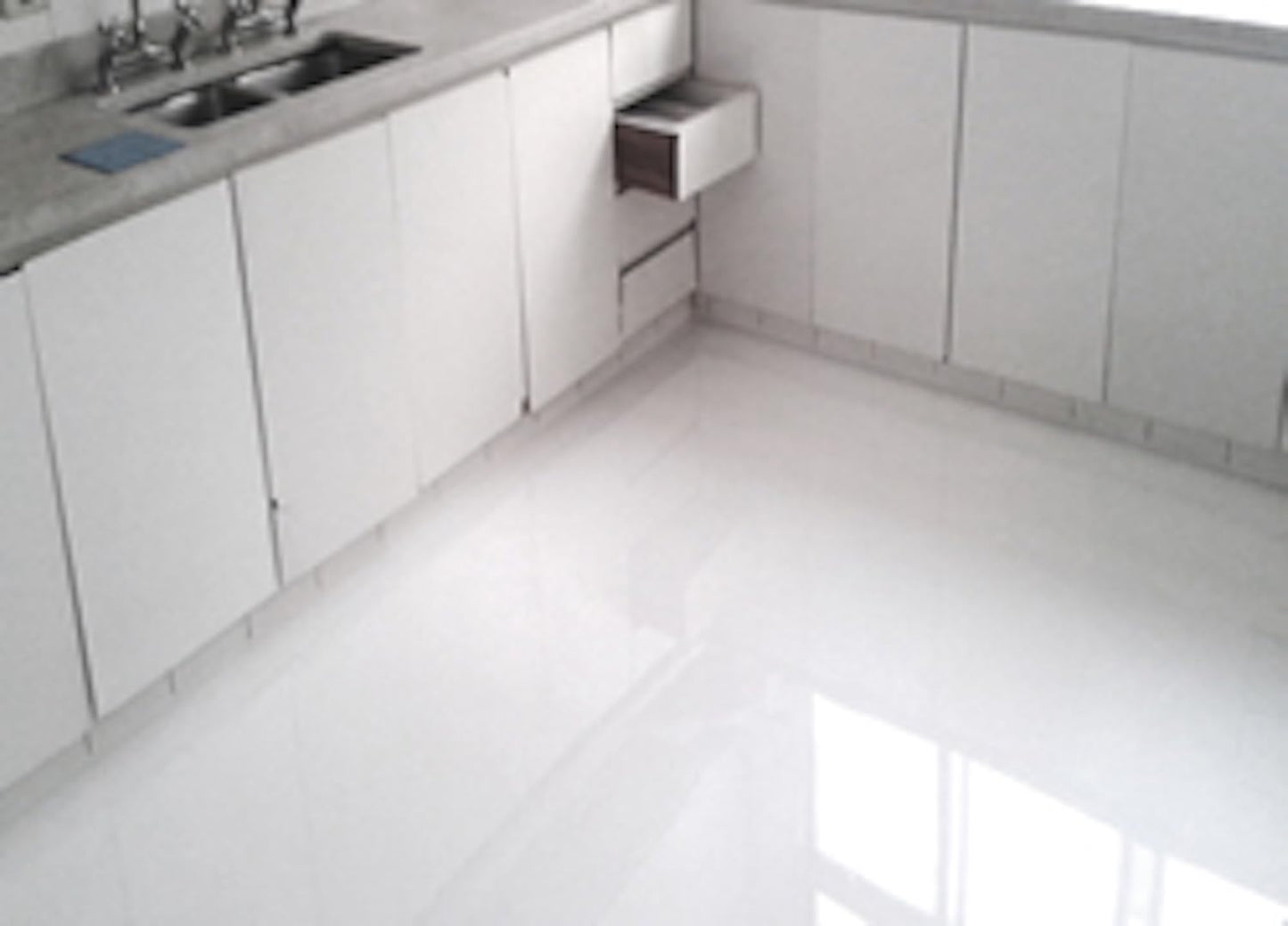 Coloredepoxies 10025 White Epoxy Resin Coating Made with Beautiful and Vibrant Pigments, 100%