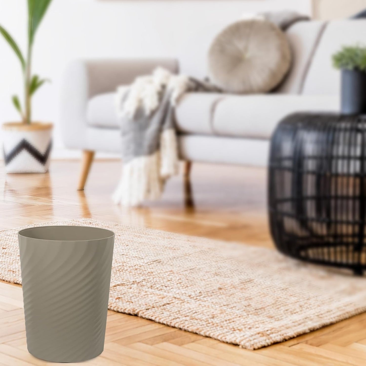UUJOLY Plastic Small Trash Can Wastebasket, Garbage Container Basket for Bathrooms, Laundry Room