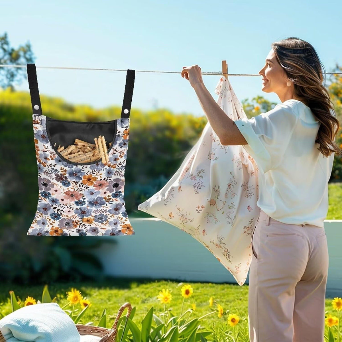 Blue Flowers Clothespin Organizer Bag Hanging Laundry Bag Portable Clothespin Storage with Hanger