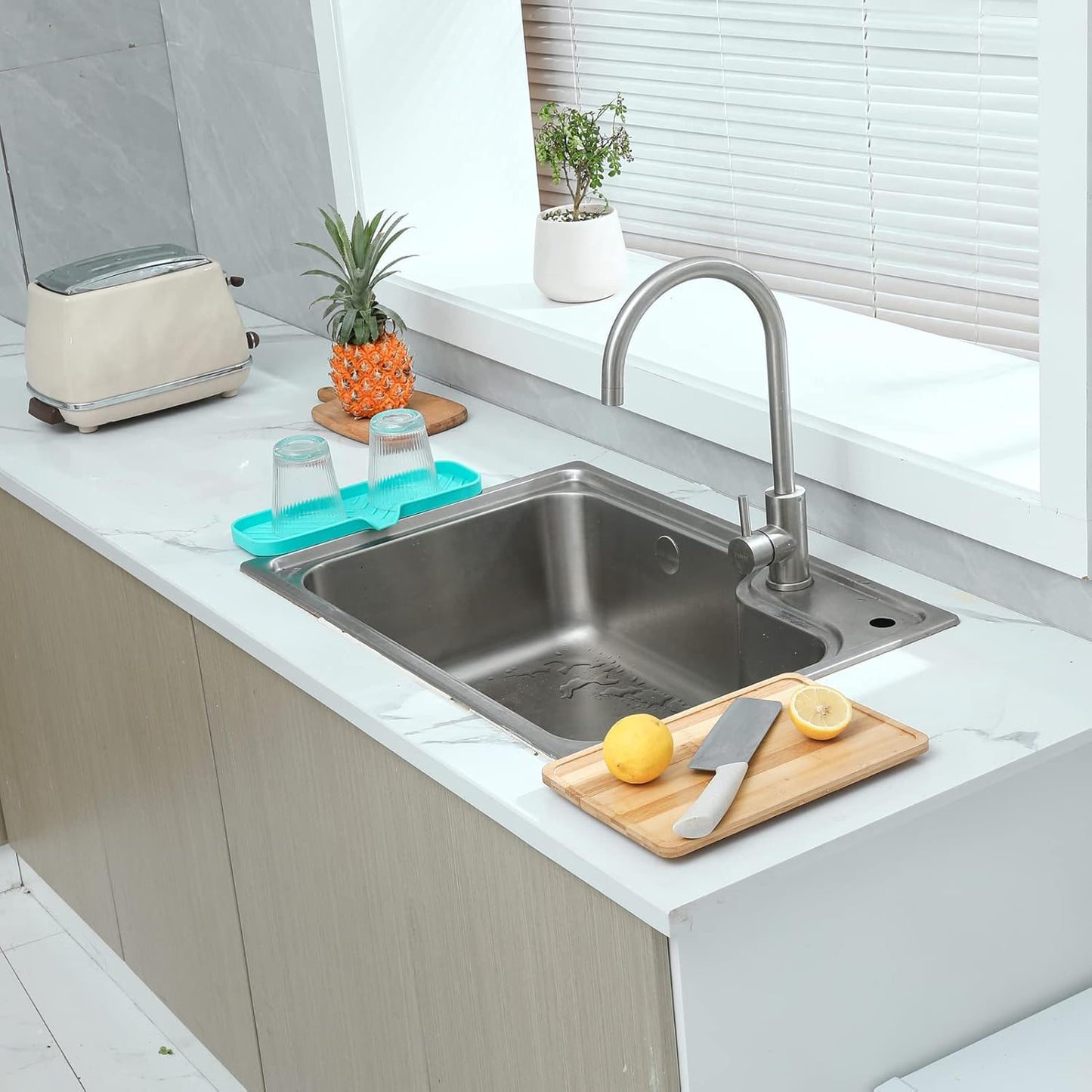 Silicone Bathroom Soap Dishes with Drain Spout-Bathroom and Kitchen Sink Organizer,Sponge