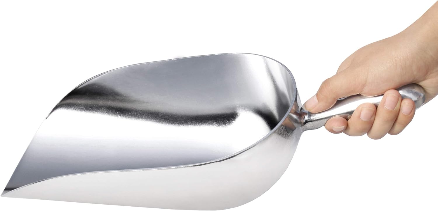 New Star Foodservice 34608 One-Piece Cast Aluminum Round Bottom Bar Ice Flour Utility Scoop