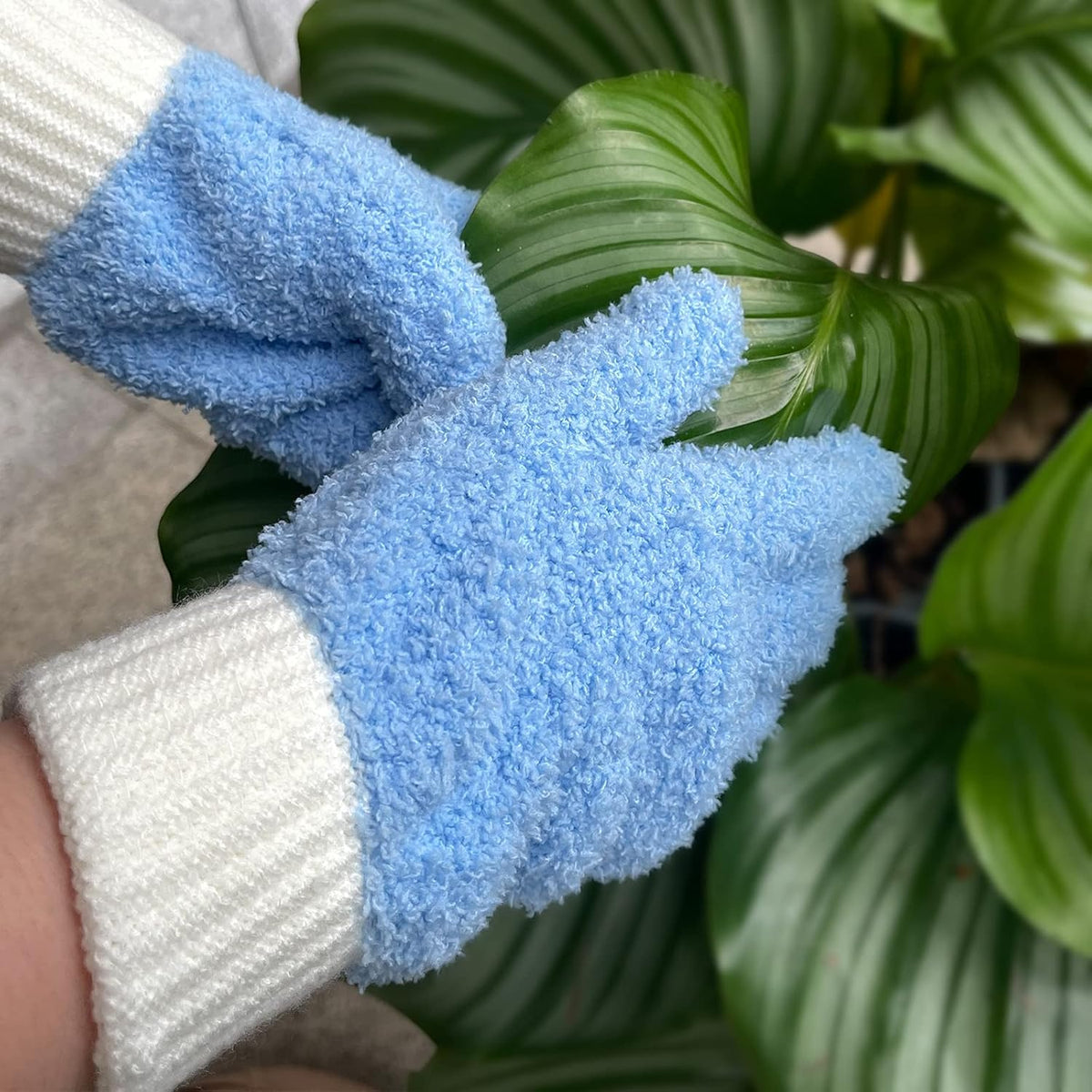 MIG4U Microfiber Dusting Gloves House Cleaning Glove for Blinds, Windows, Baseboard, Shutters