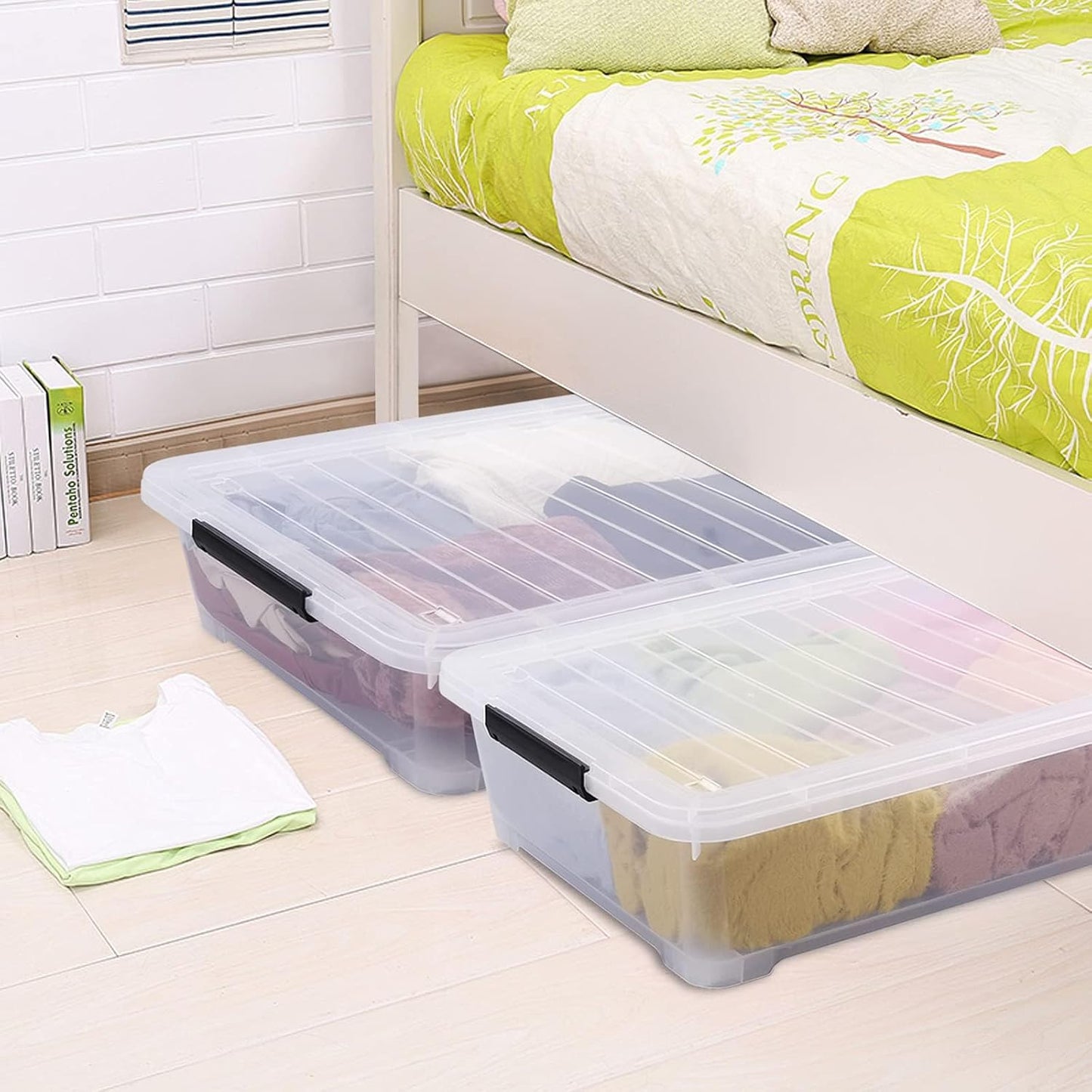 40 Quart Clear Plastic Underbed Storage Container, Wheeled Latching Storage Box for Shoes, Bags