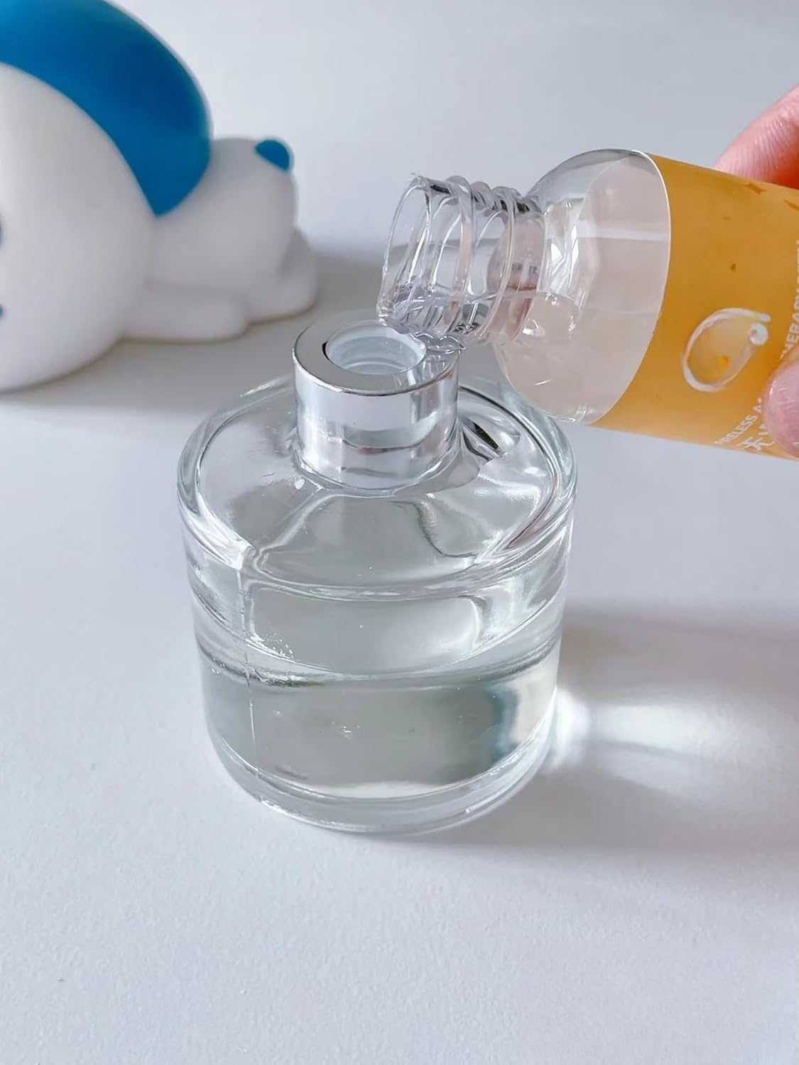 2 PCS Reed Diffuser Bottles Empty, 10Pcs Reed Diffuser Stick, Diffuser Bottle Capacity 50ml (1.7oz)