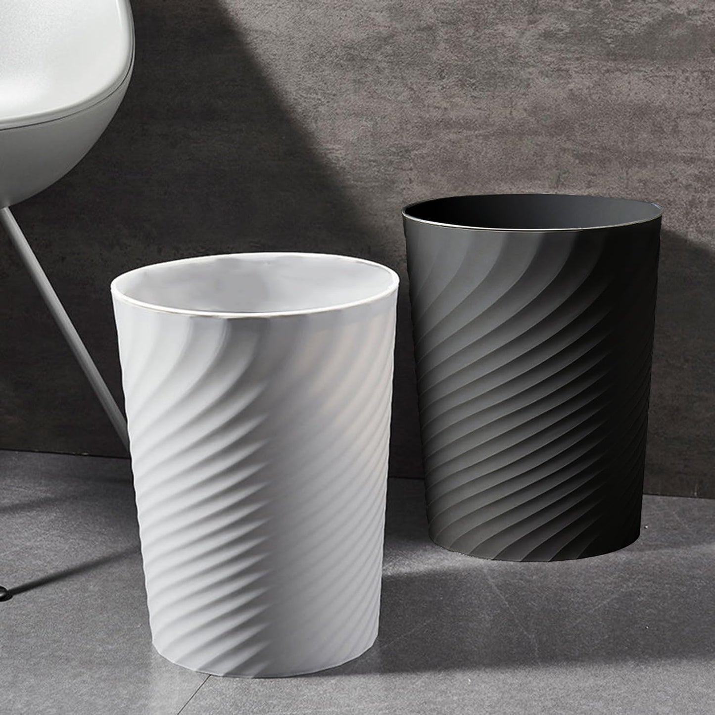 2 Pcak Small Bathroom Trash Can 1.8 Gallon Waste Basket Garbage Can for Bedroom Office Kitchen
