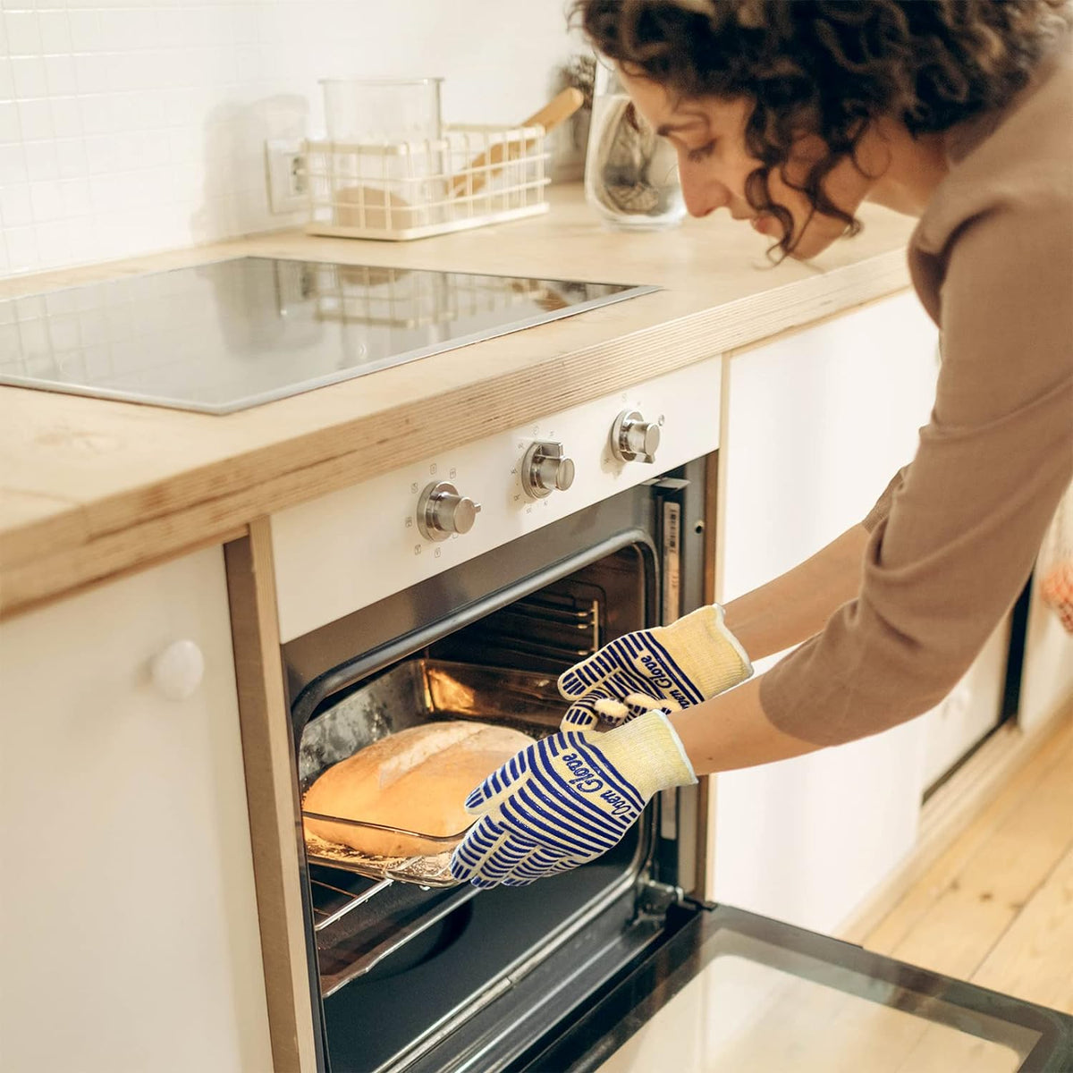Oven Gloves, Heat Resistant 540 Degrees Grilling Gloves, Hot Surface Handler Non-Slip Silicone Oven