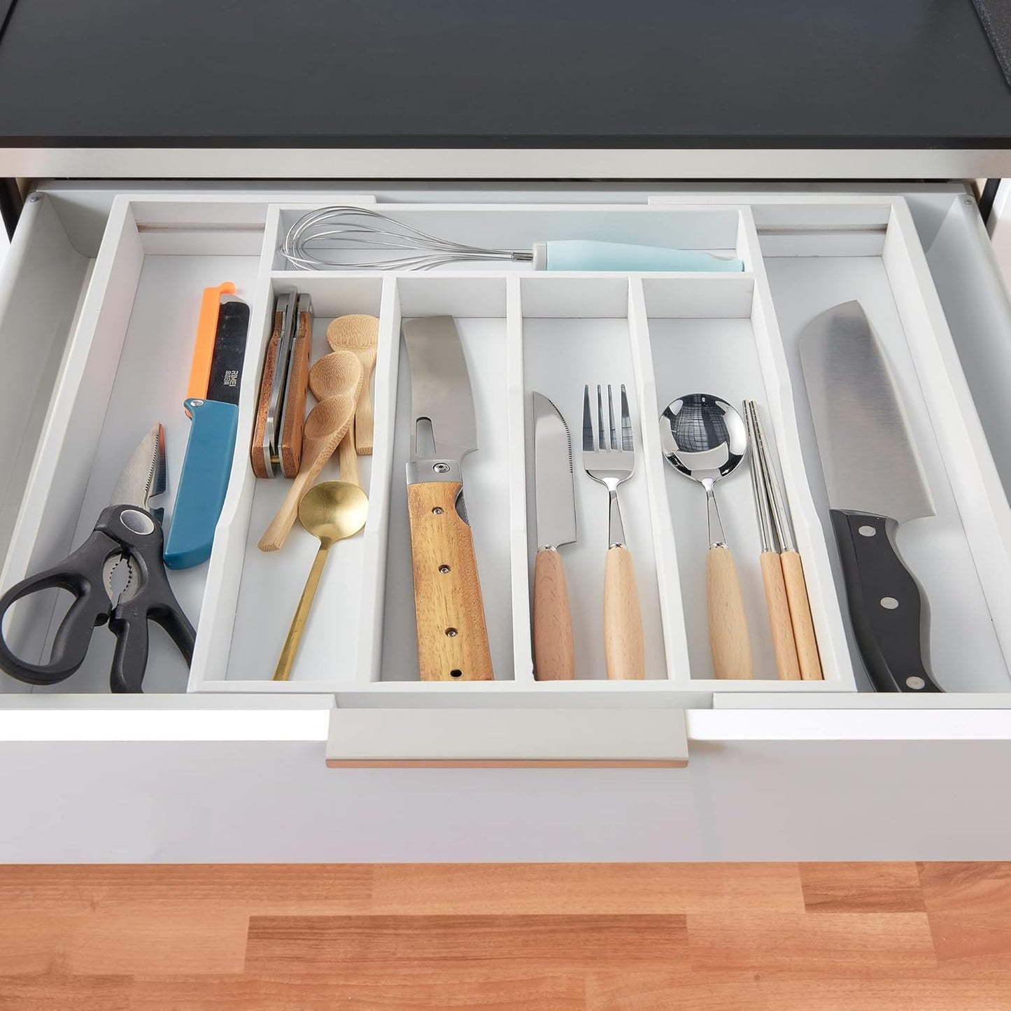 Expandable Bamboo Kitchen Drawer Organizer for Cutlery and Utensils, Adjustable Bamboo Wood Cutlery