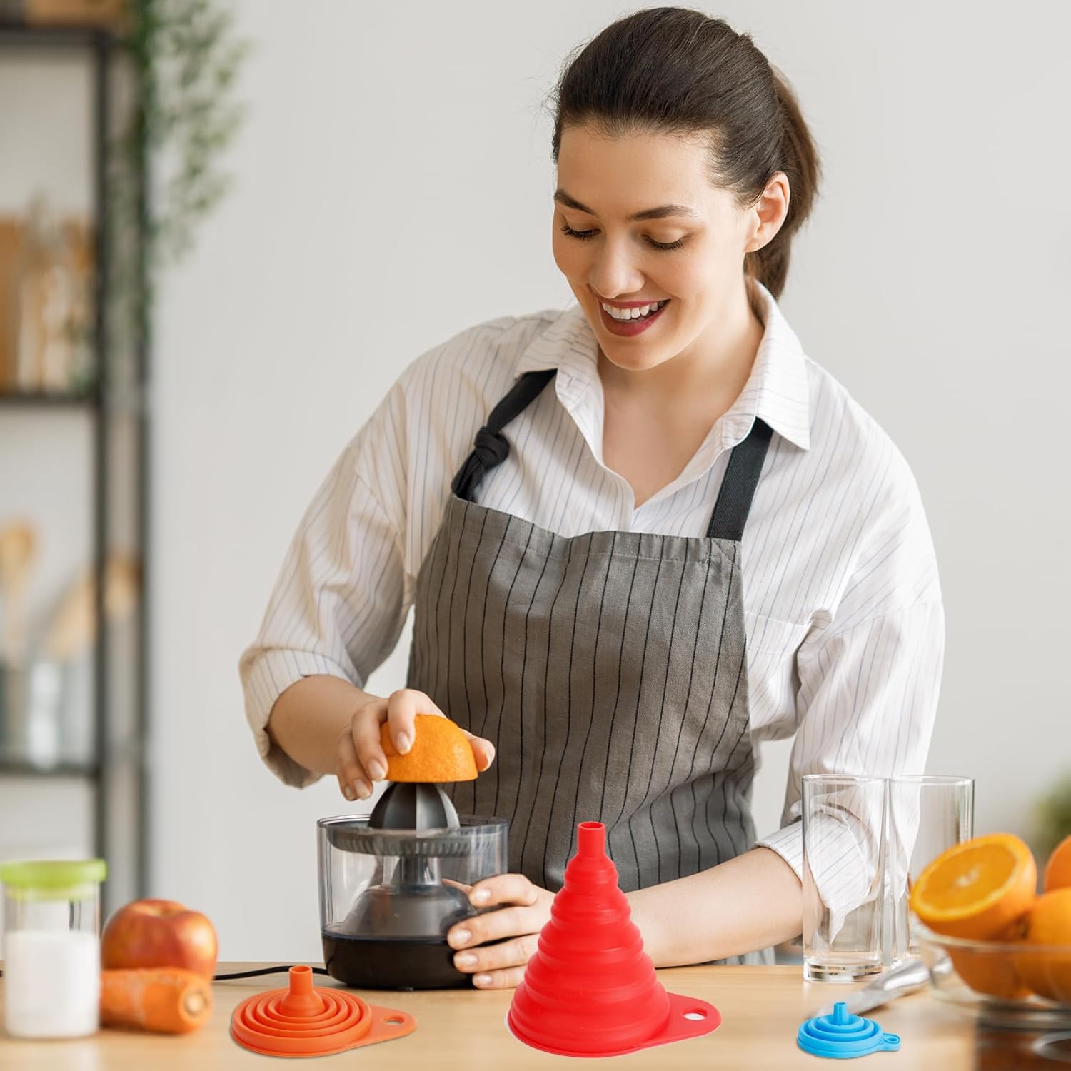 Kitchen Funnel Set of 4, Food Grade Foldable Small and Large Funnel Colorful Silicone Collapsible