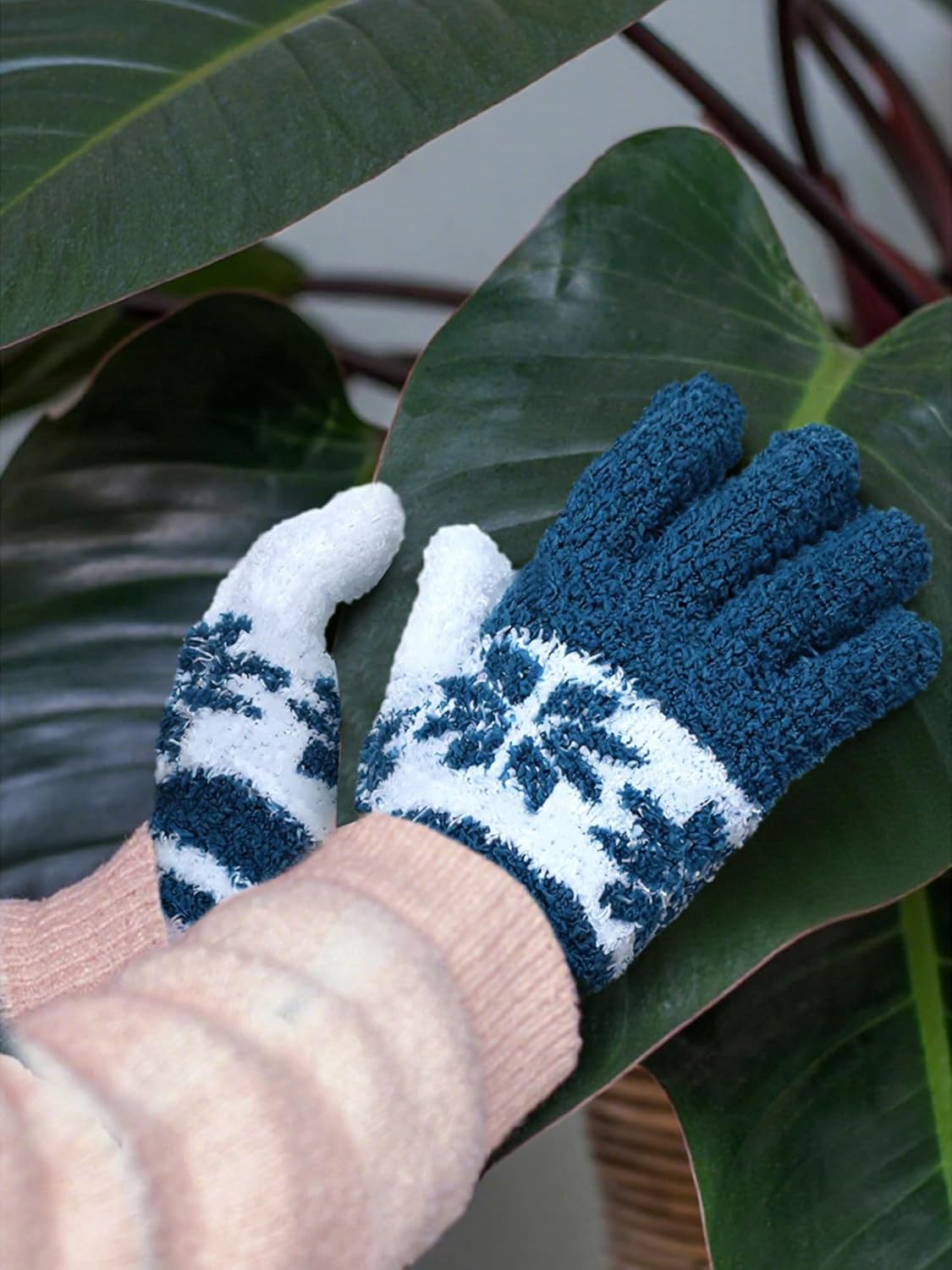 Patelai 3 Pairs Microfiber Plant Dusting Gloves Leaf Cleaning Gloves for Indoor Plants, Blinds