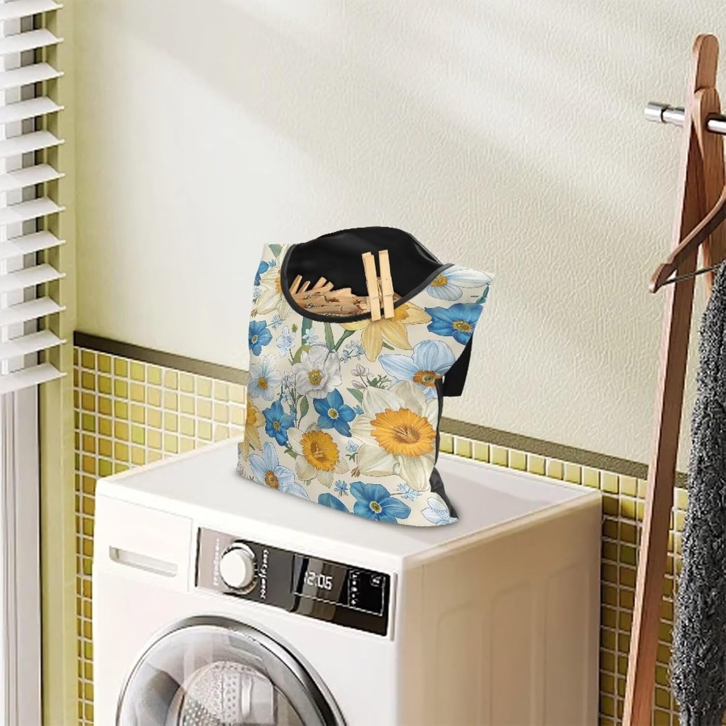 Floral Clothespin Bag with Hanging Rope Daffodil 14.5 x 12 Inch Summer Waterproof Laundry Clothes