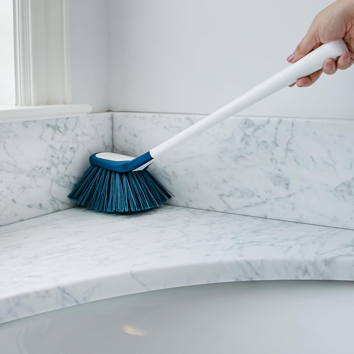 Unger EZ Reach Shower Tub and Tile Scrub Brush, Crevice Bathroom Cleaning Supplies, Non-Scratch