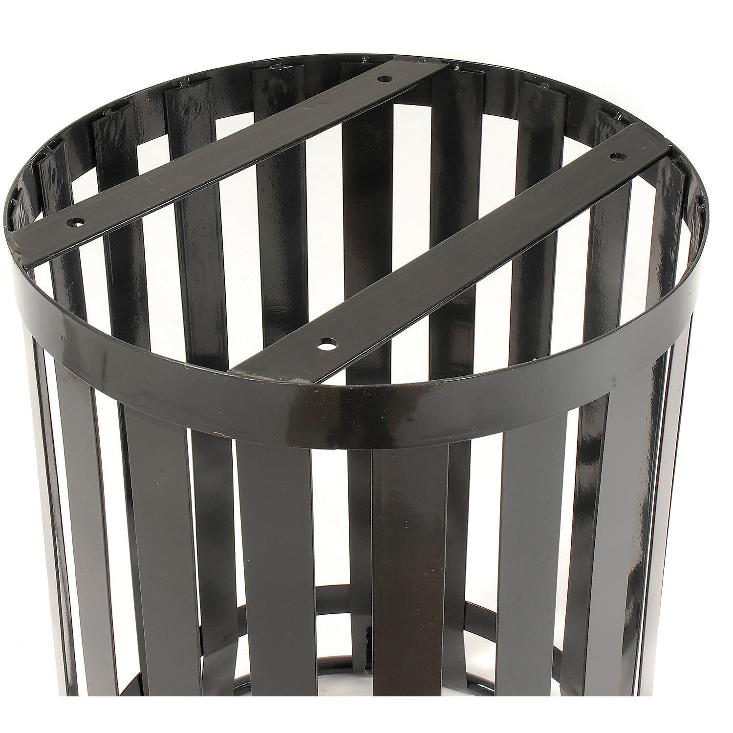 Global Industrial 36 Gallon Outdoor Slatted Steel Round Trash Can with Flat Lid, Plastic Liner &